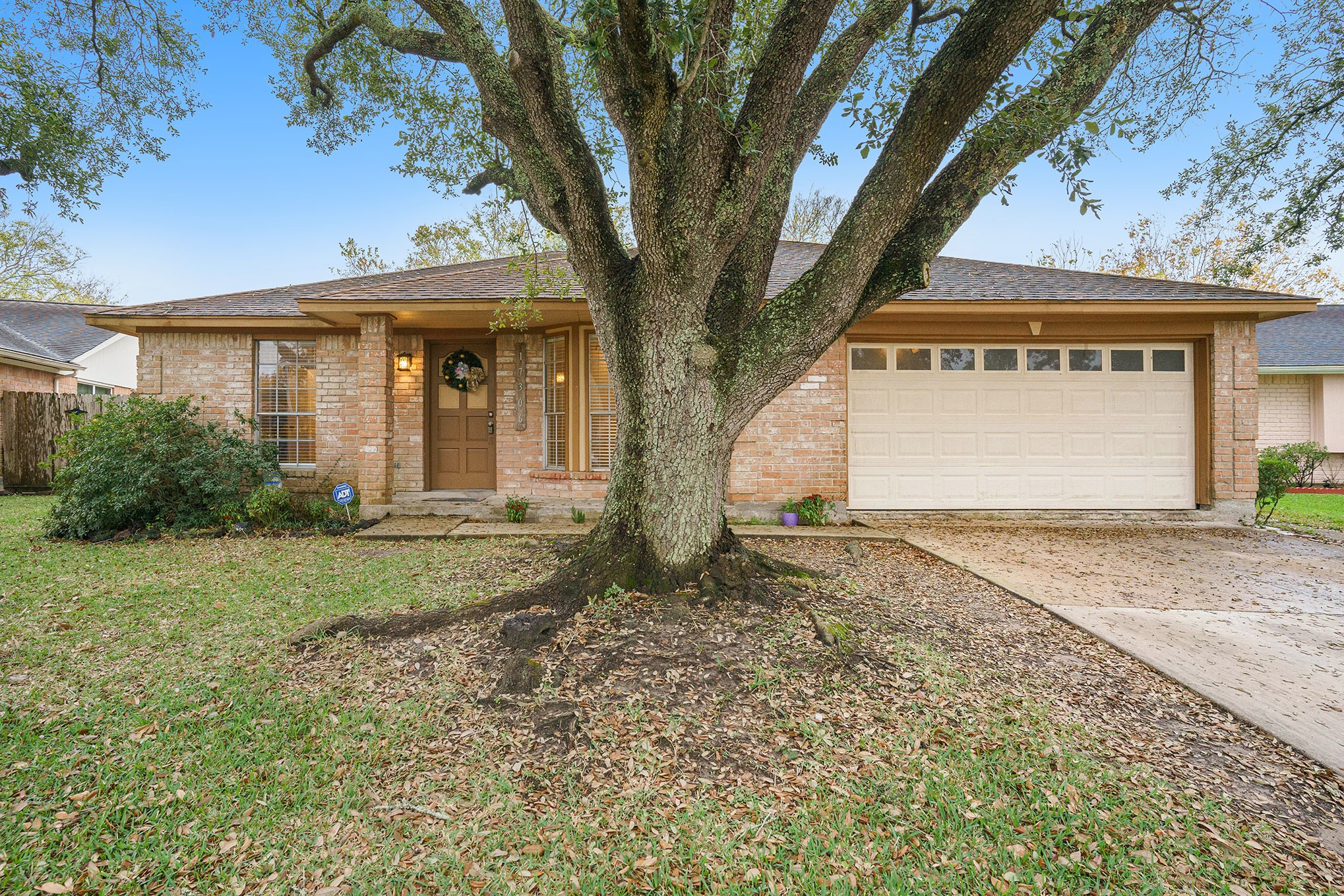 17306 Fife Lane Property Photo 1