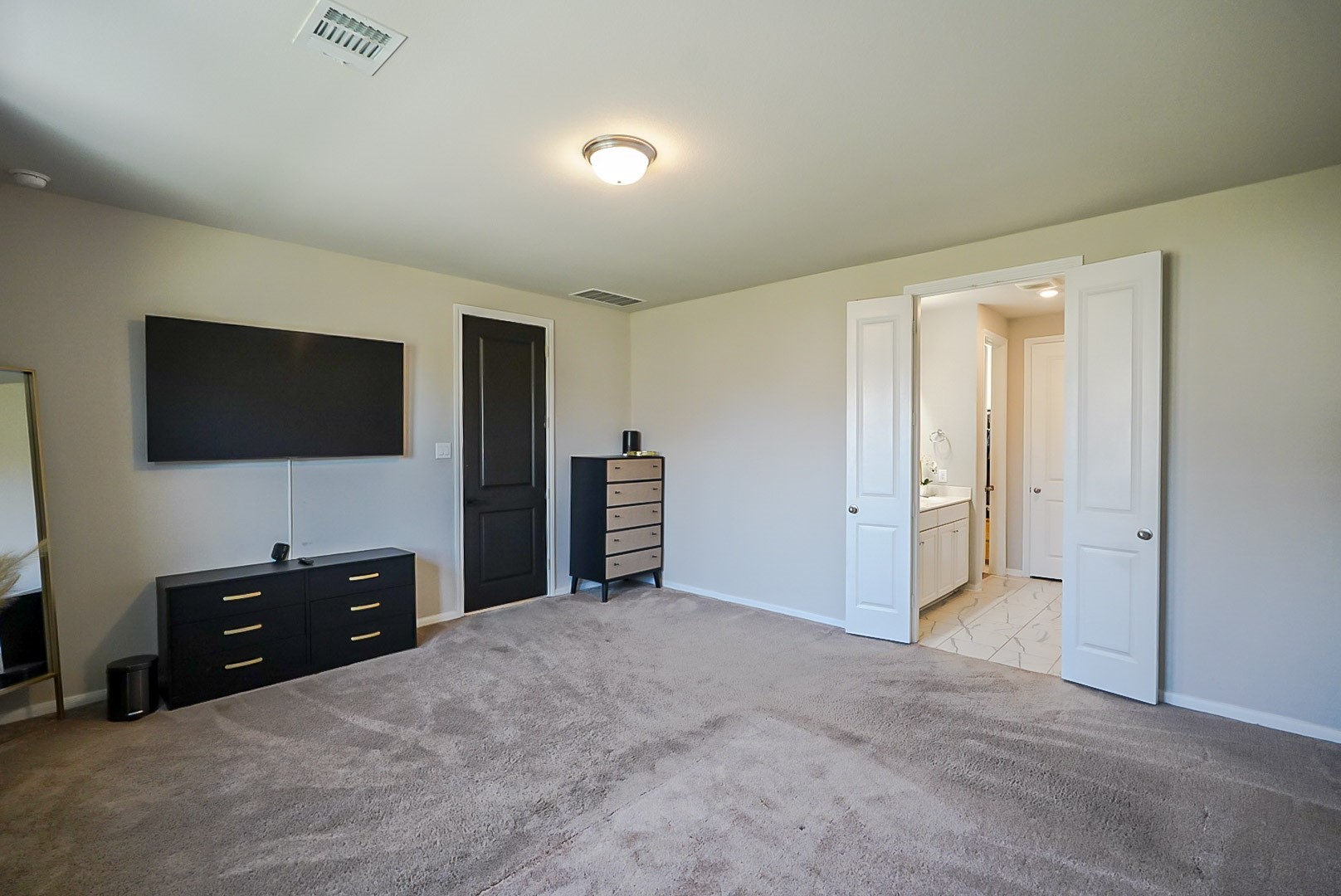 8203 Longear Lane Property Photo 34