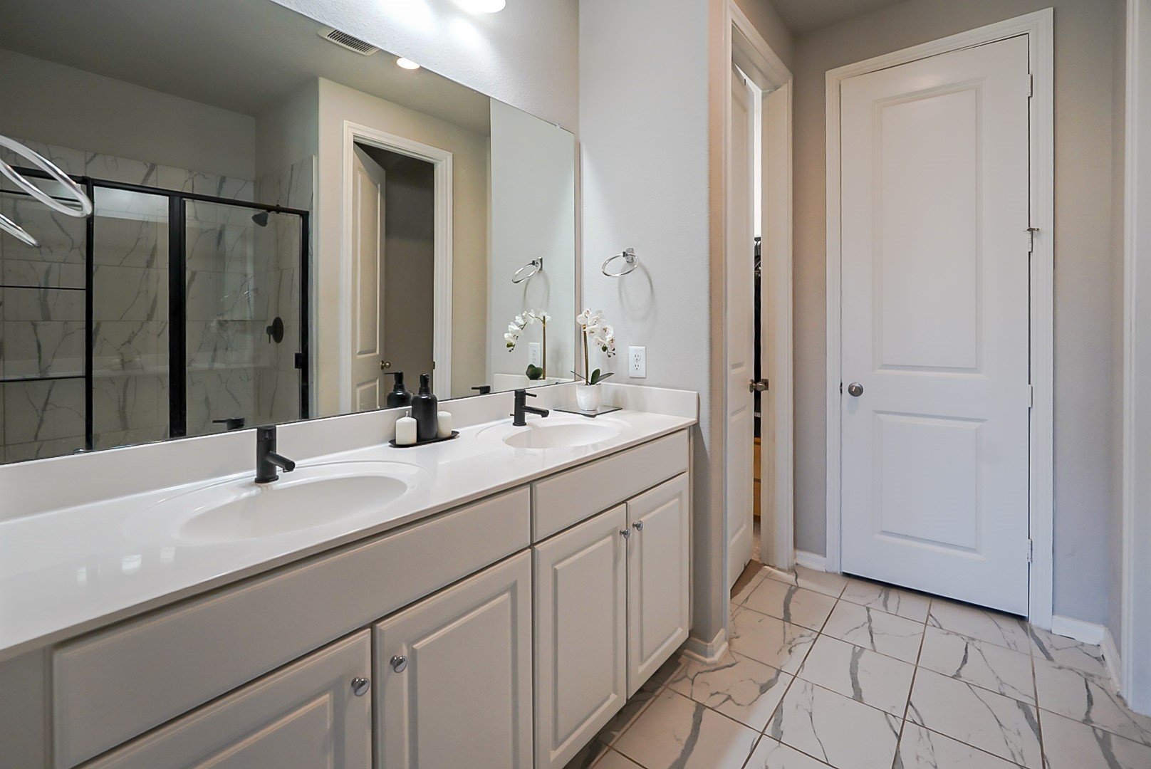 8203 Longear Lane Property Photo 37