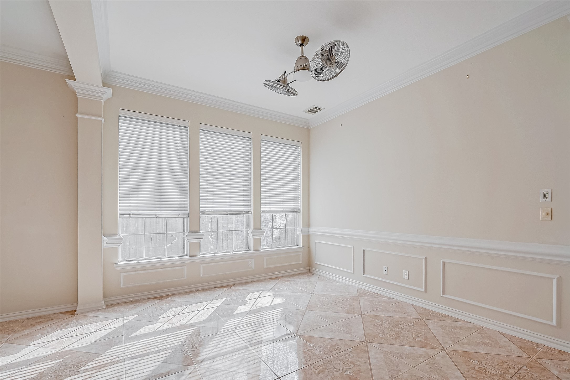 14314 Jaubert Court Property Photo 8