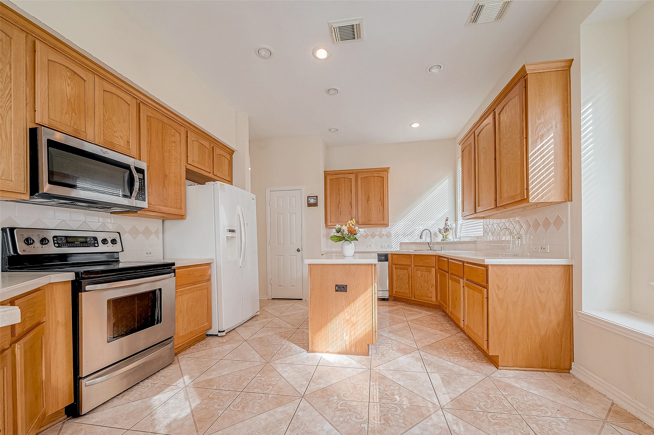 14314 Jaubert Court Property Photo 20