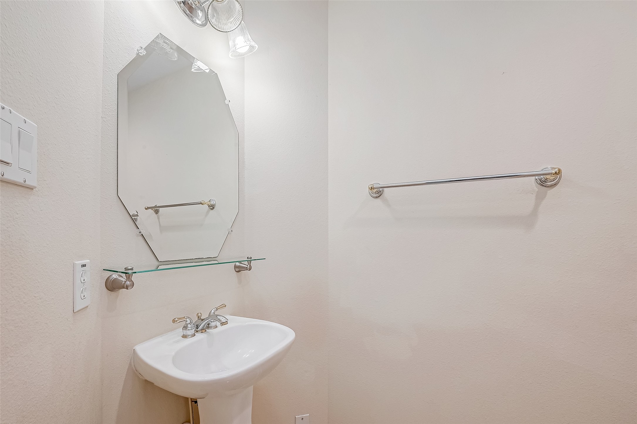 14314 Jaubert Court Property Photo 22