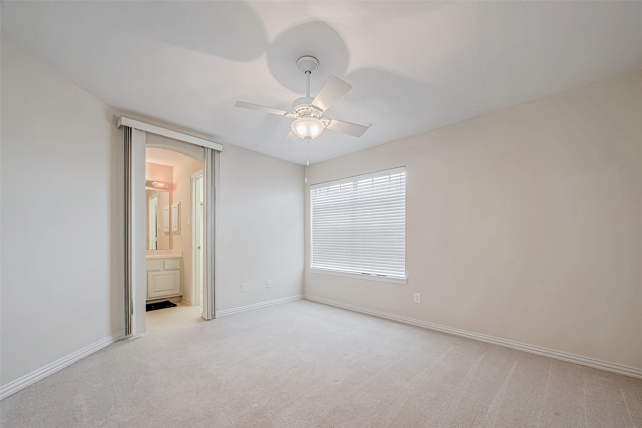 14314 Jaubert Court Property Photo 29