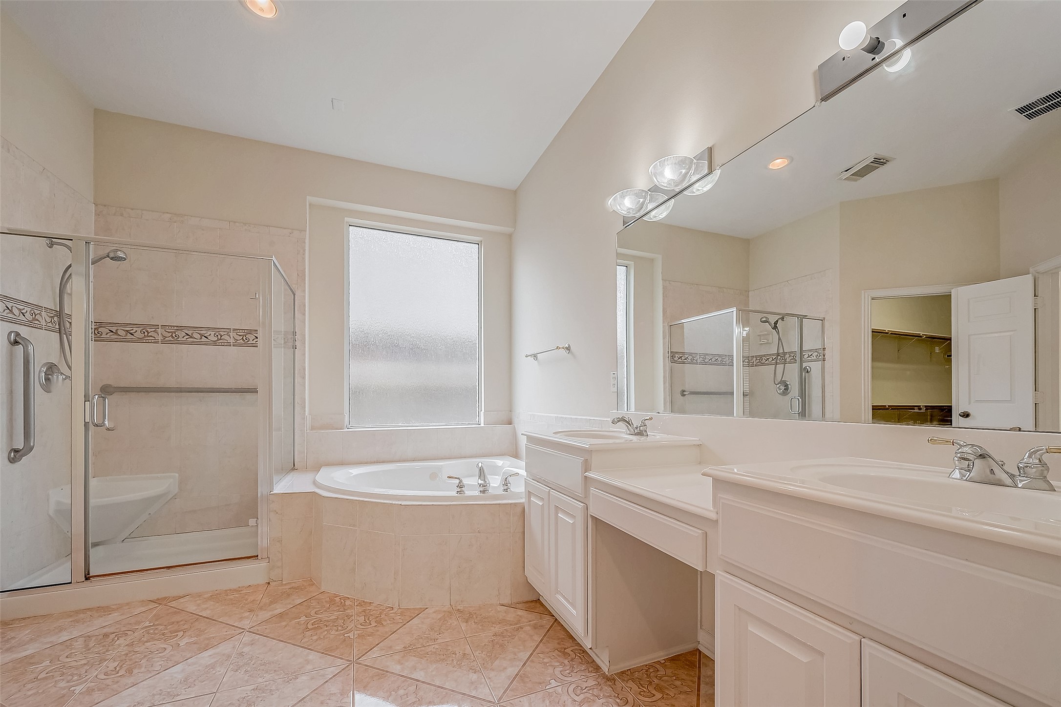 14314 Jaubert Court Property Photo 39