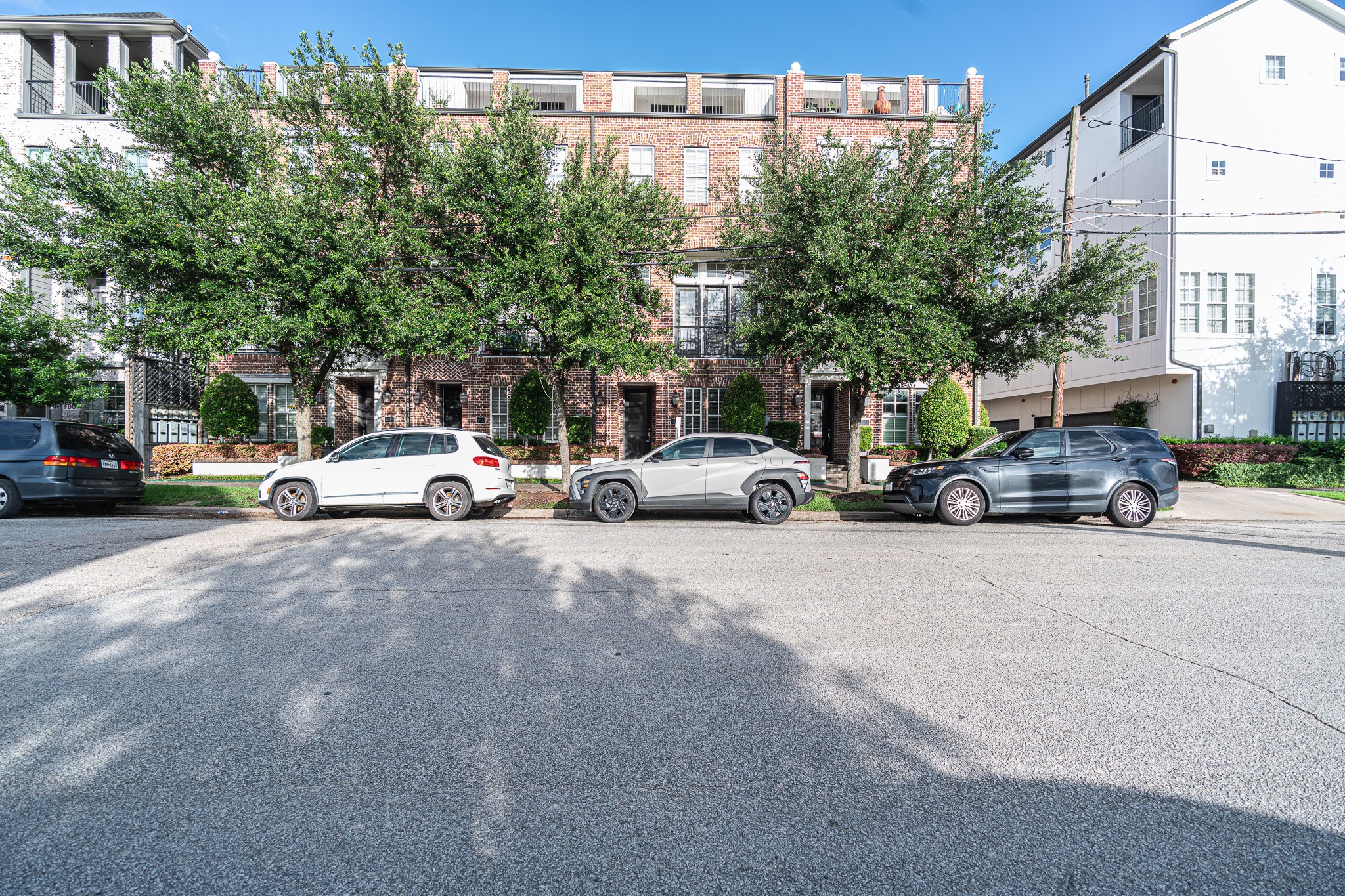1027 Saint Charles Street Property Photo 28