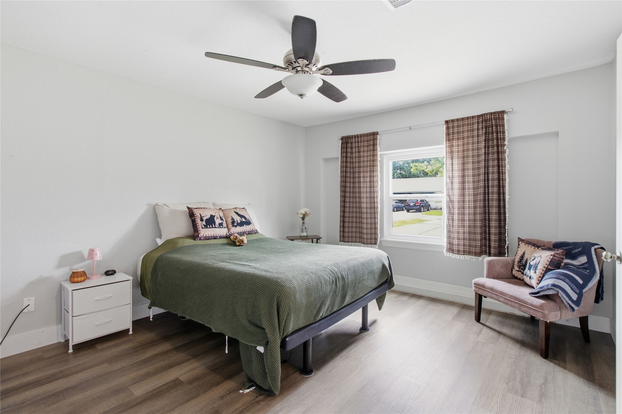 5106 3rd Street Property Photo 12