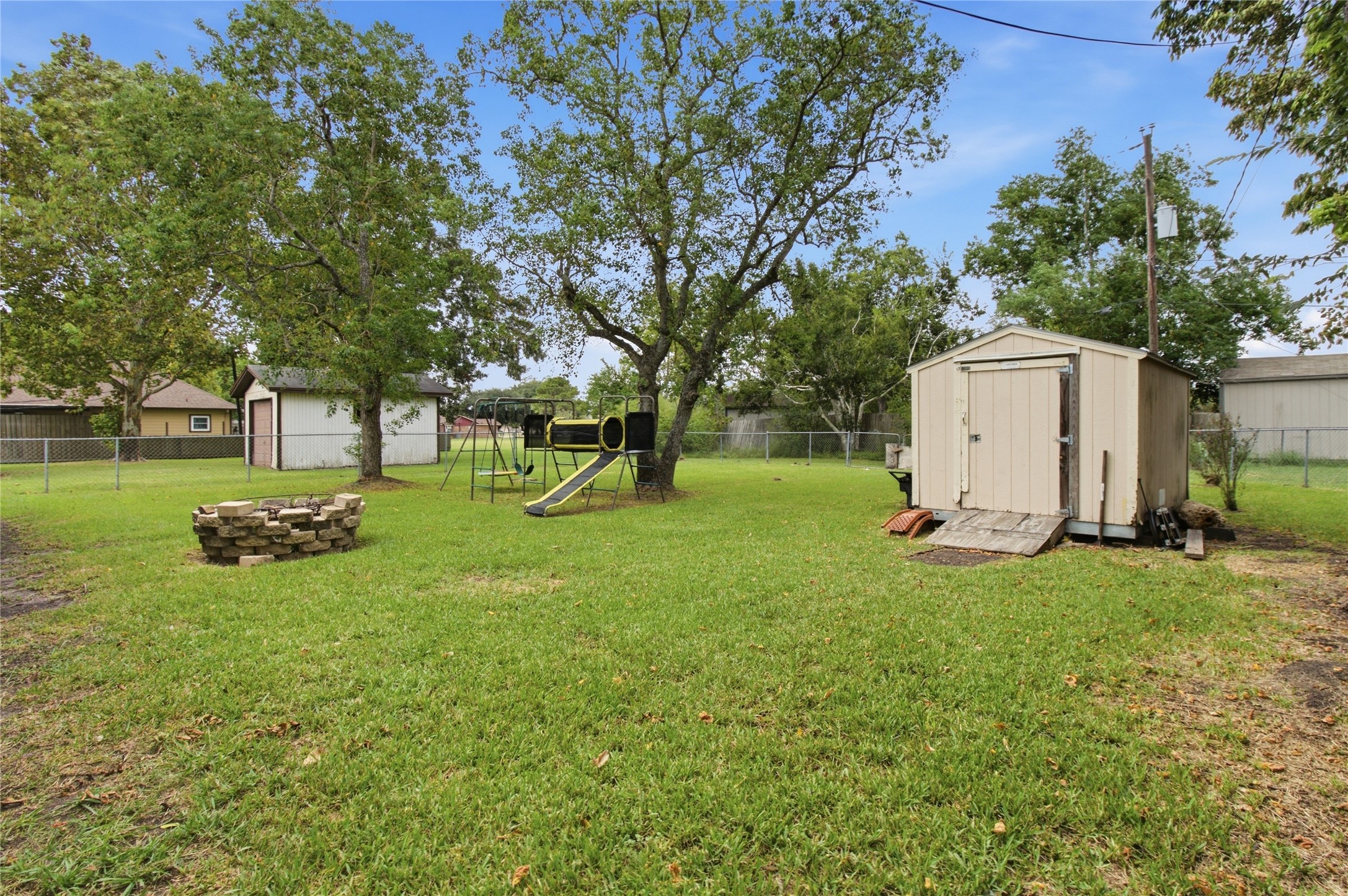 5106 3rd Street Property Photo 23