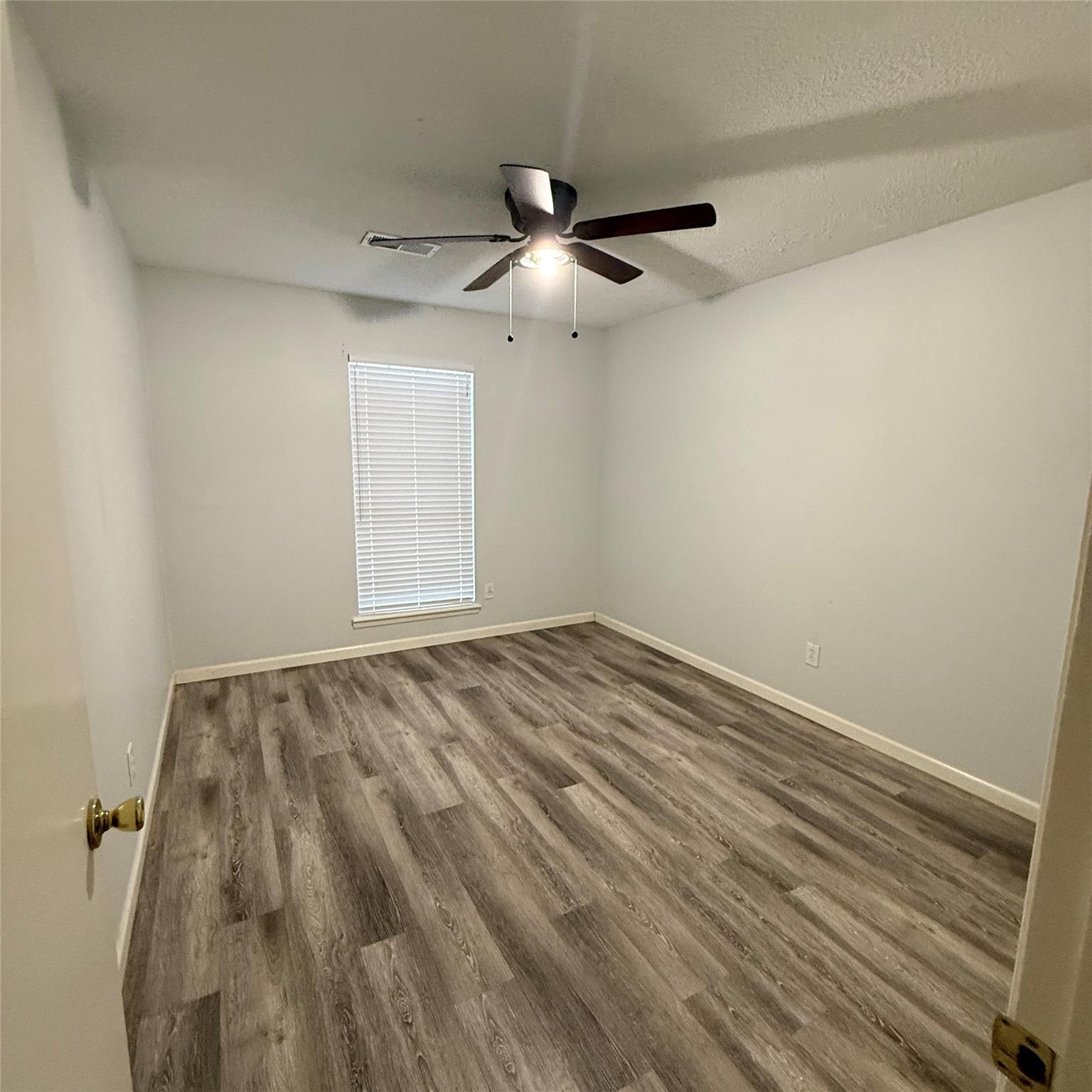 11722 Mclain Boulevard Property Photo 2