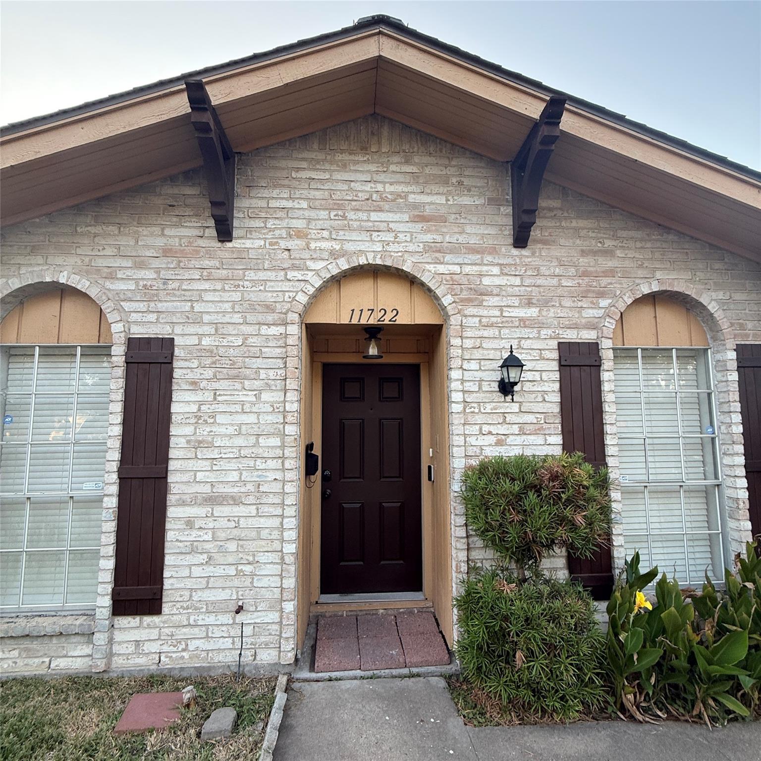 11722 Mclain Boulevard Property Photo 11
