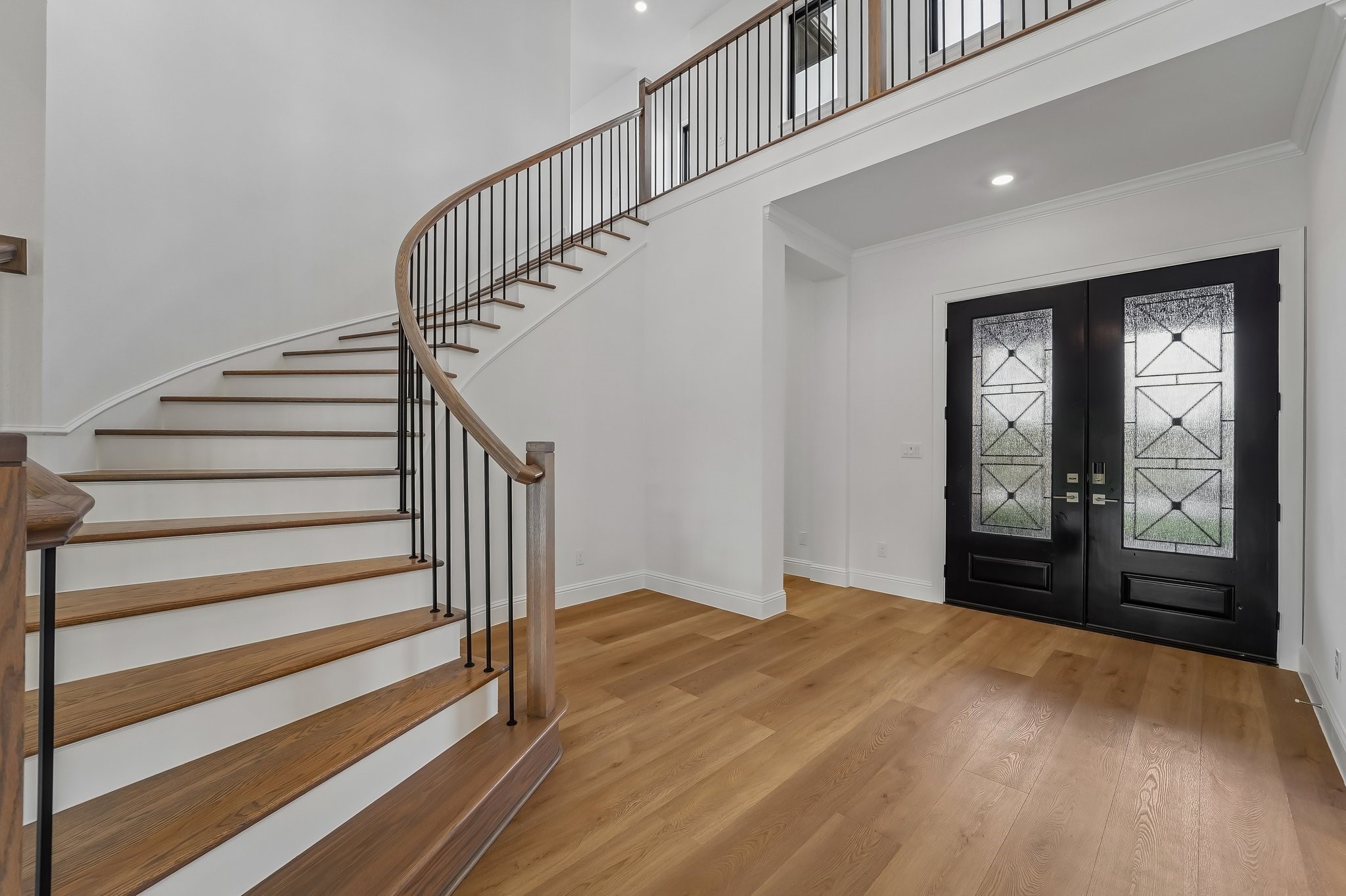 15811 Red Willow Court Property Photo 3