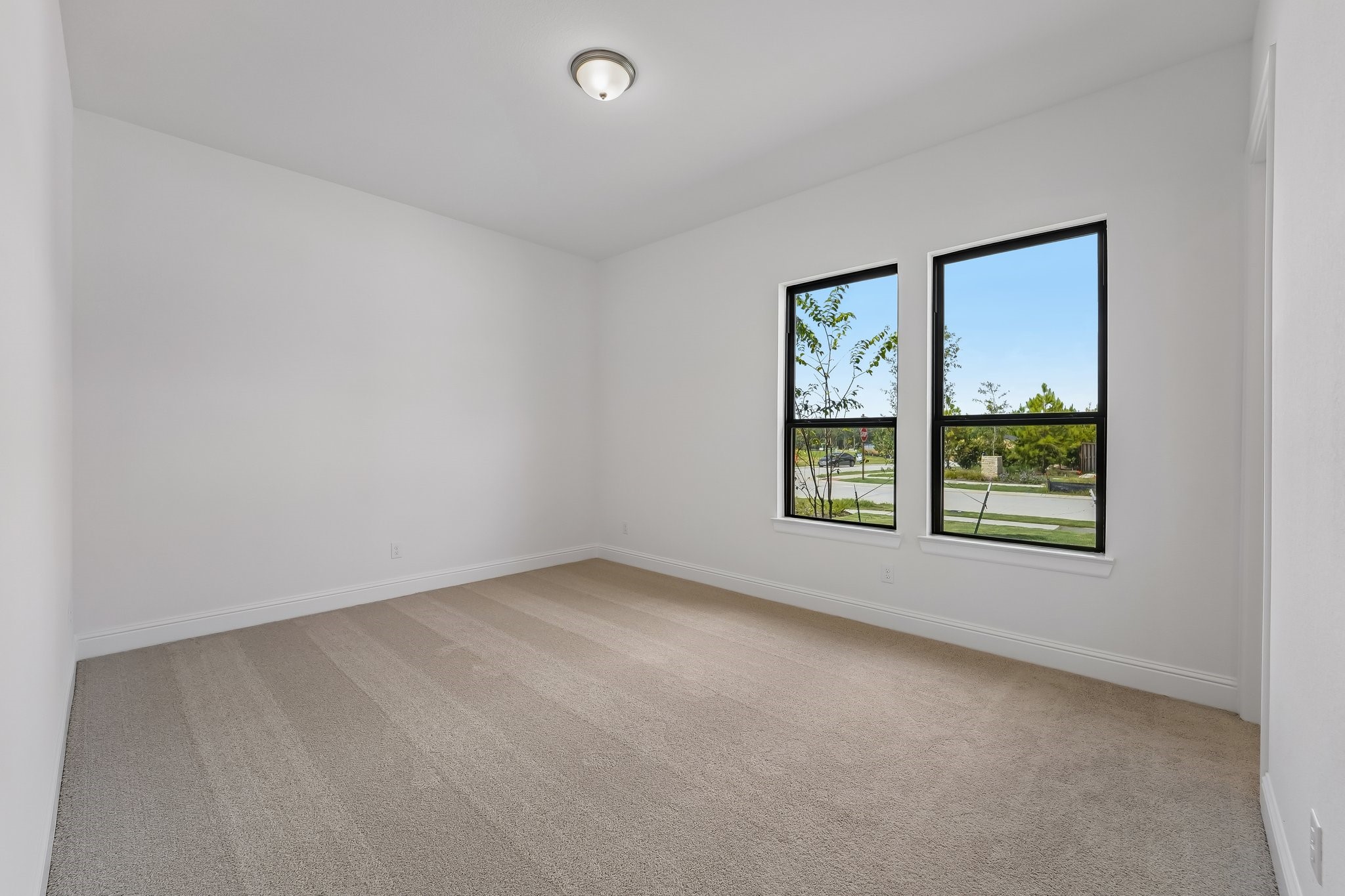 15811 Red Willow Court Property Photo 6