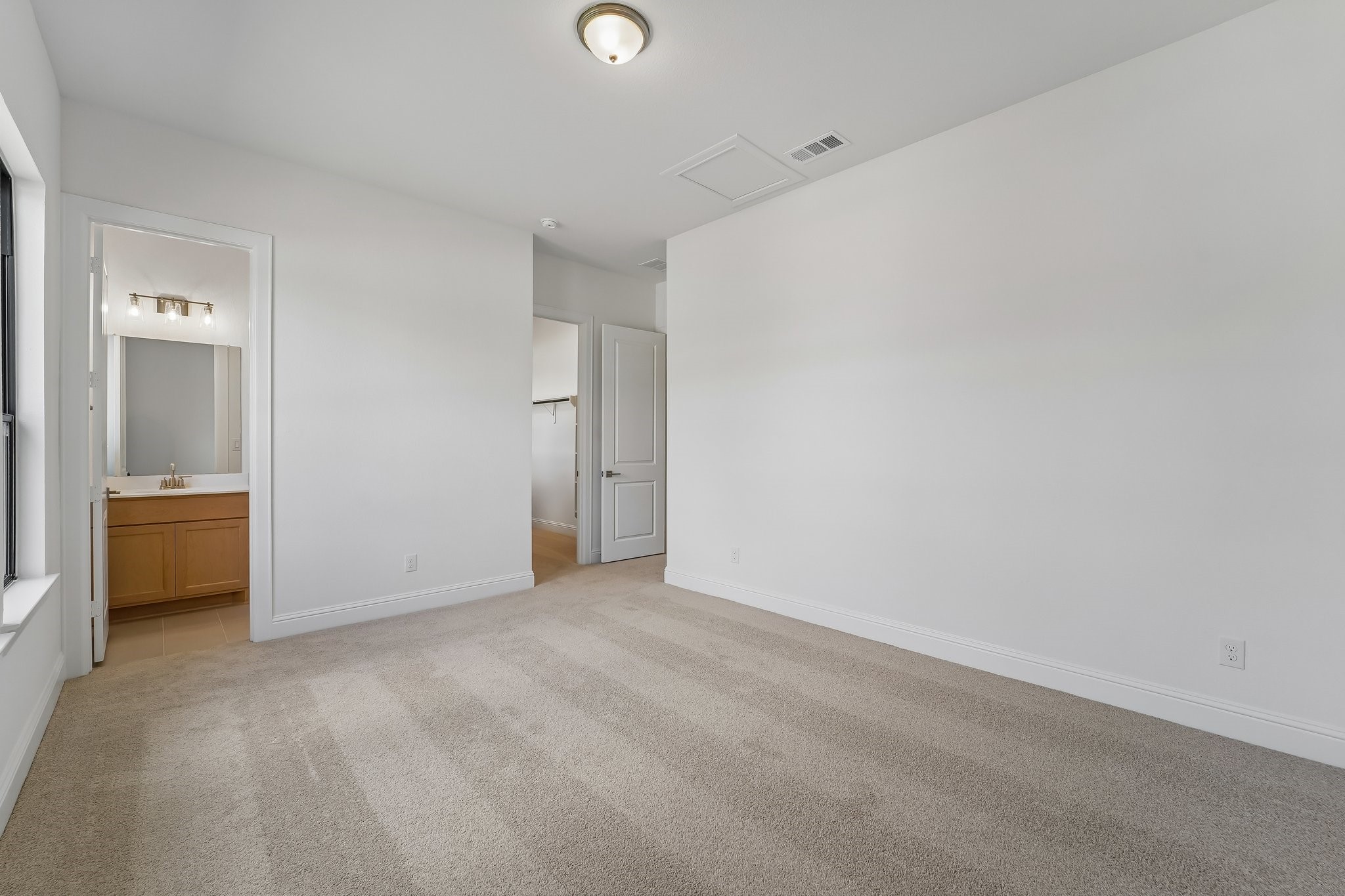 15811 Red Willow Court Property Photo 7