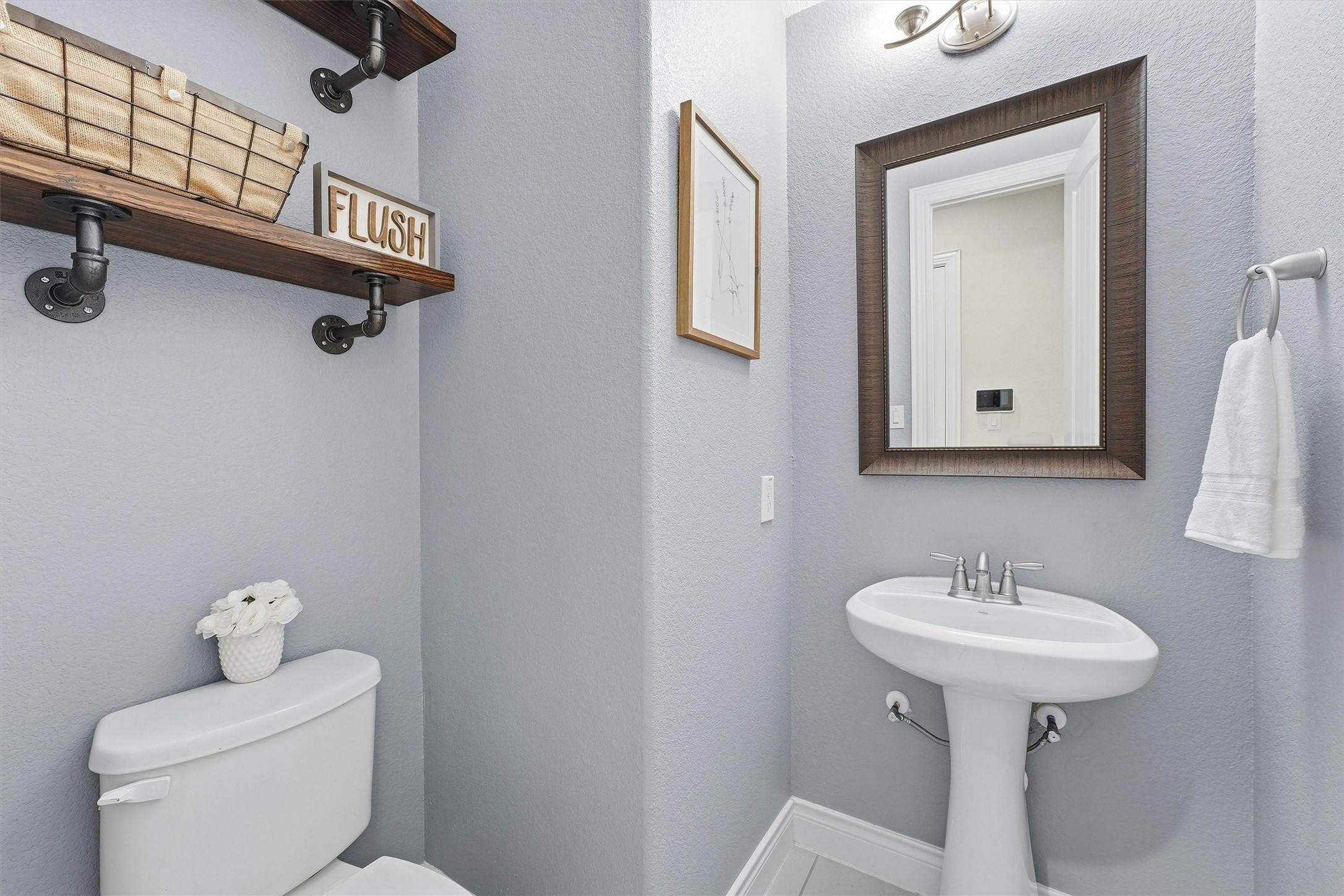 1328 Elkins Hollow Lane Property Photo 4