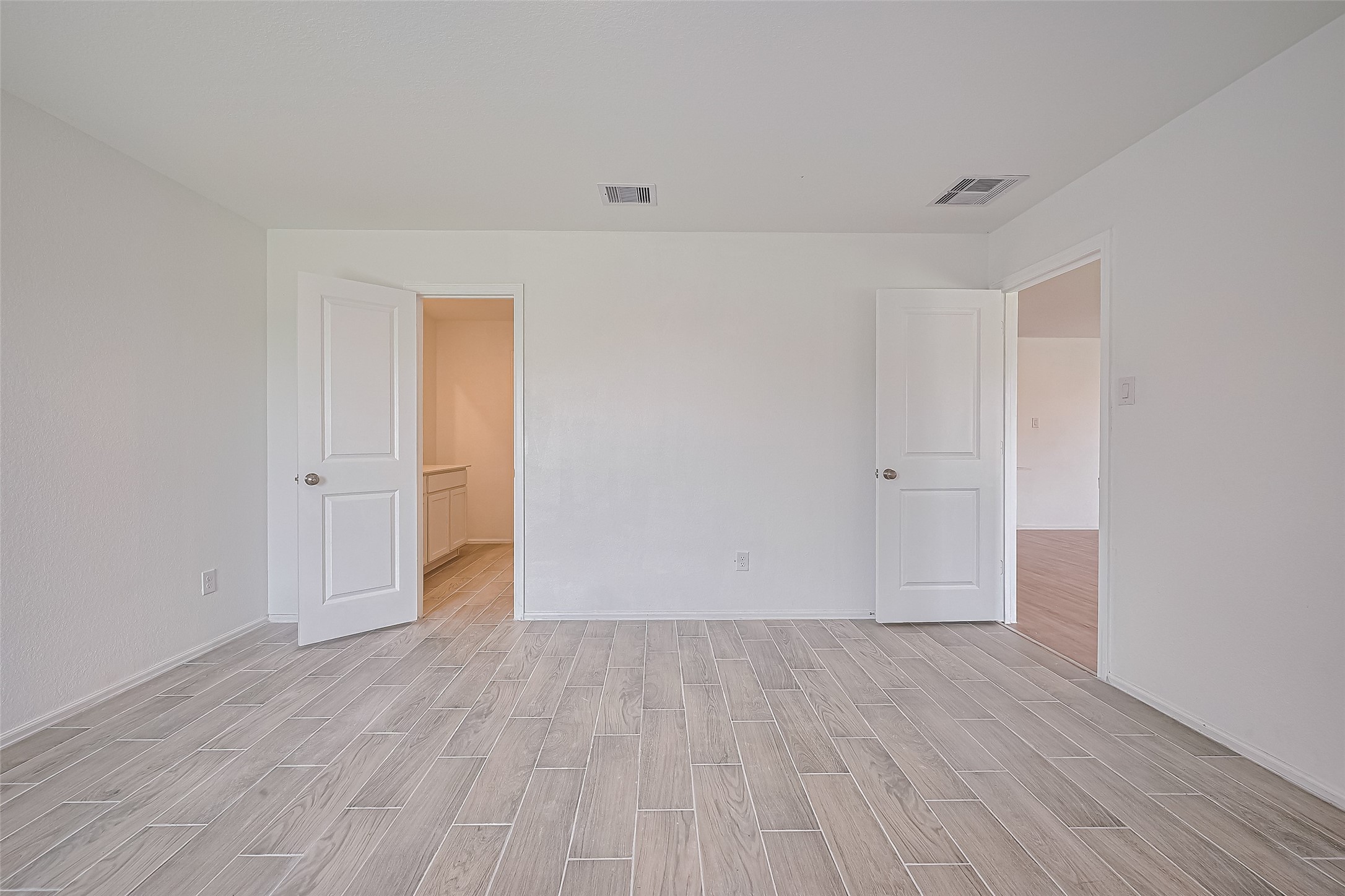 9603 Fulvetta Briar Court Property Photo 33