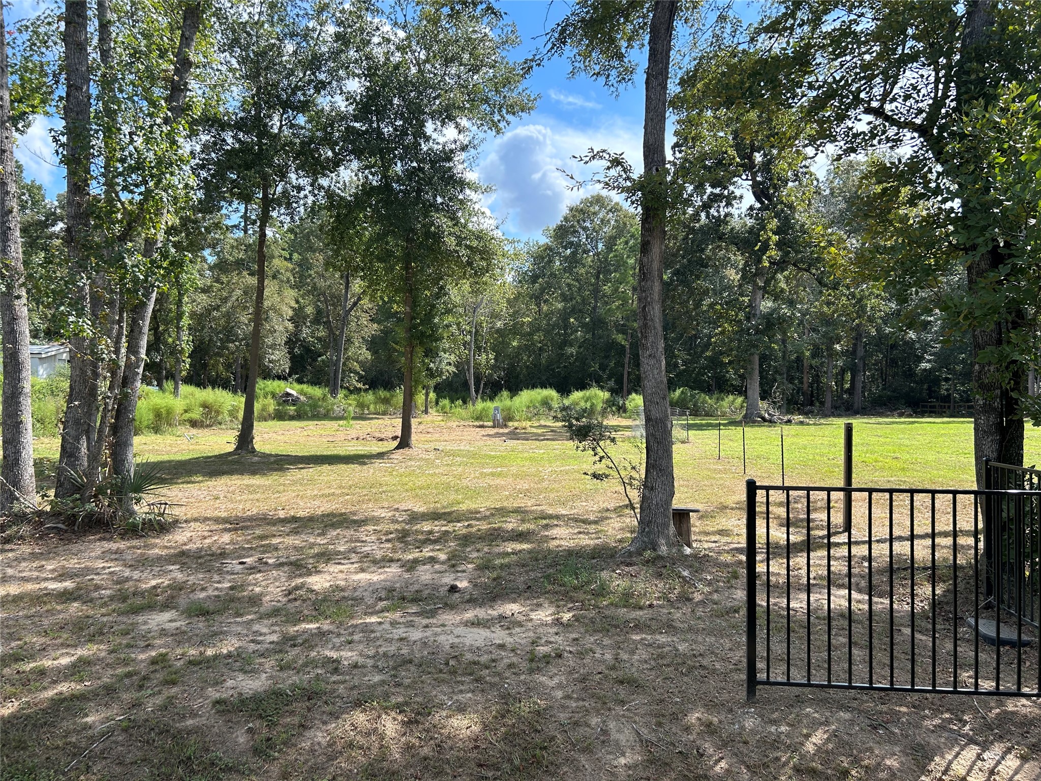 13881 Park Ave Property Photo 5