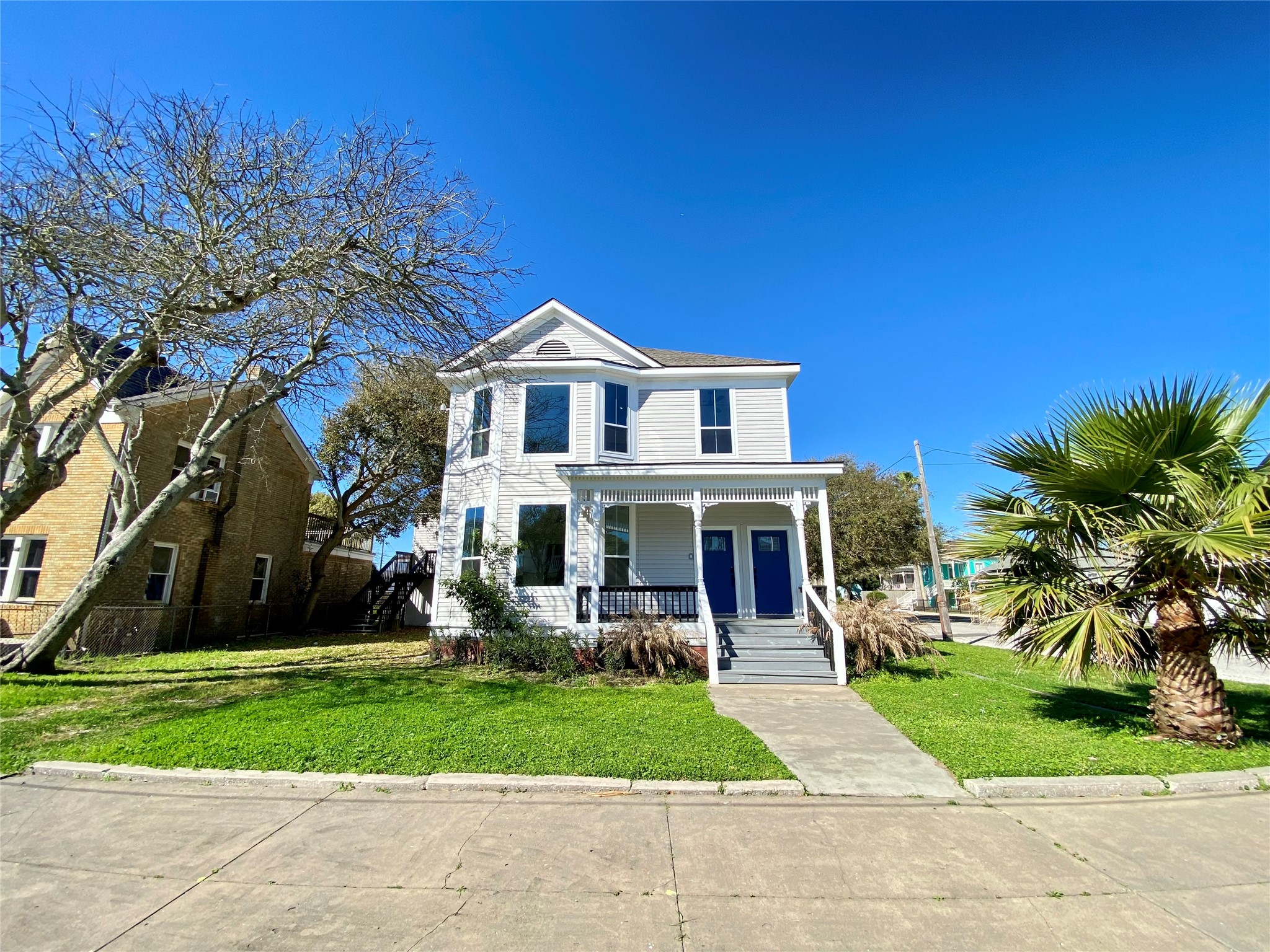 2001 29th Street Up Property Photo 1