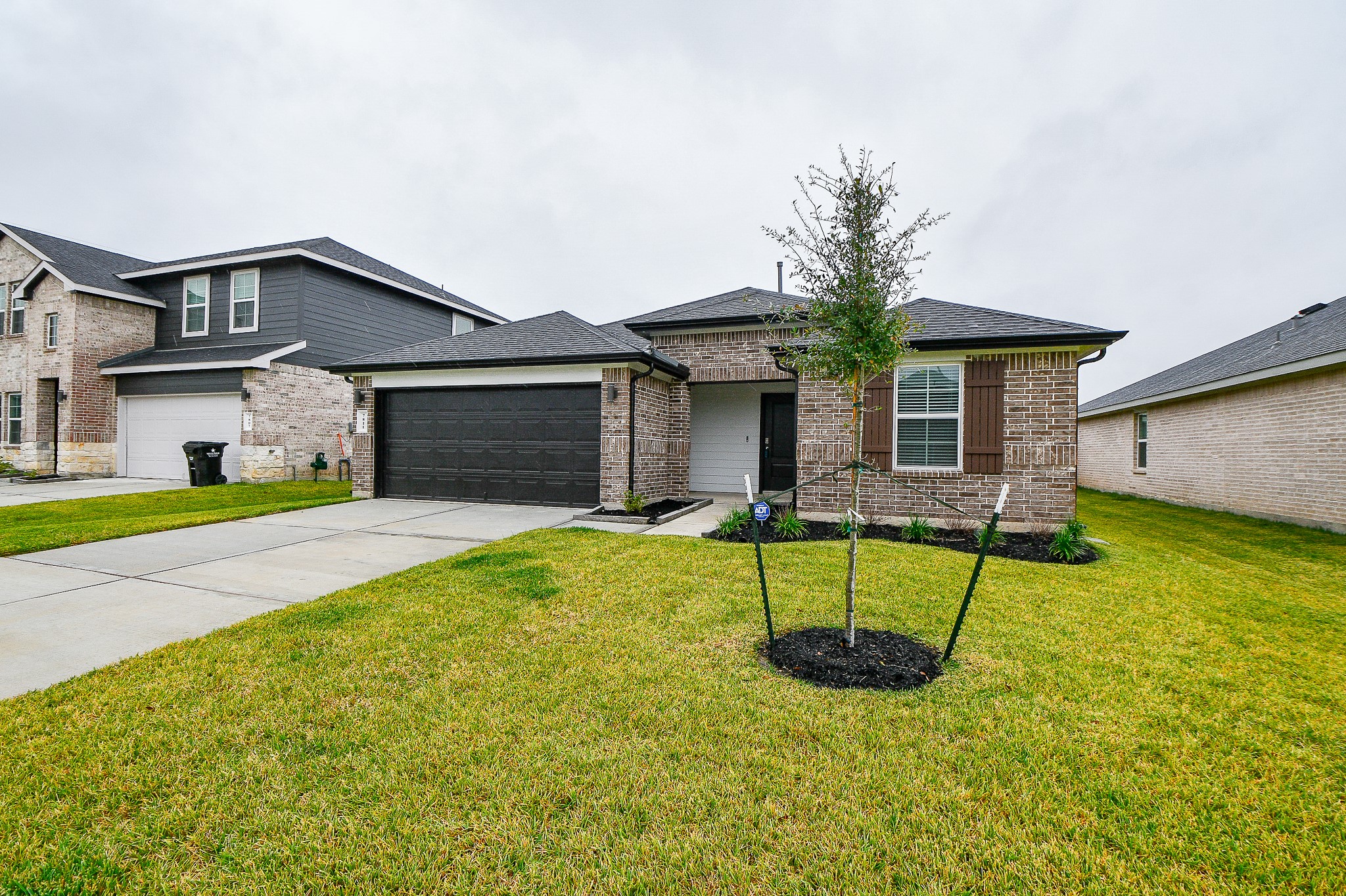 7811 Elm Birch Lane Property Photo 1
