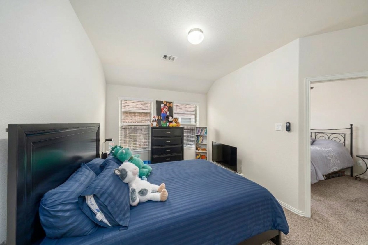 5215 Green Heath Lane Property Photo 30