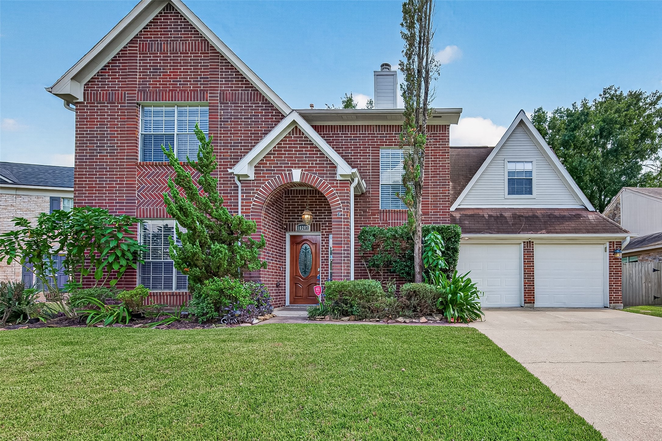 10207 Tablerock Drive Property Photo 1