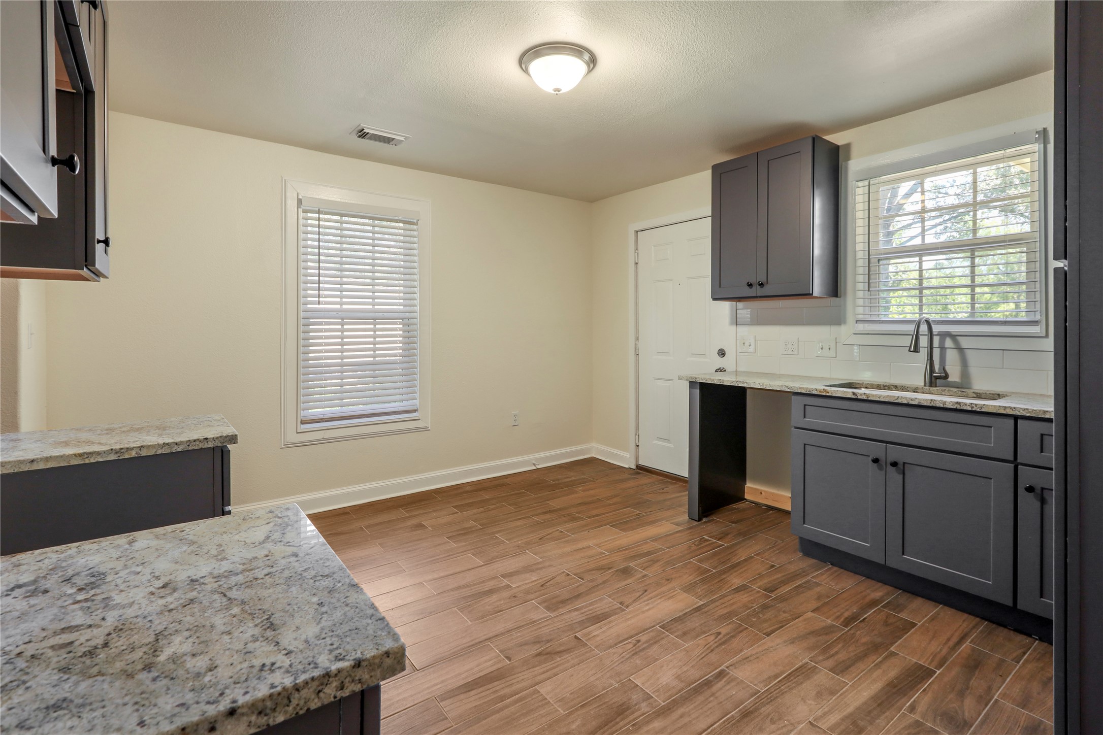 4606 Antha Street Property Photo 26