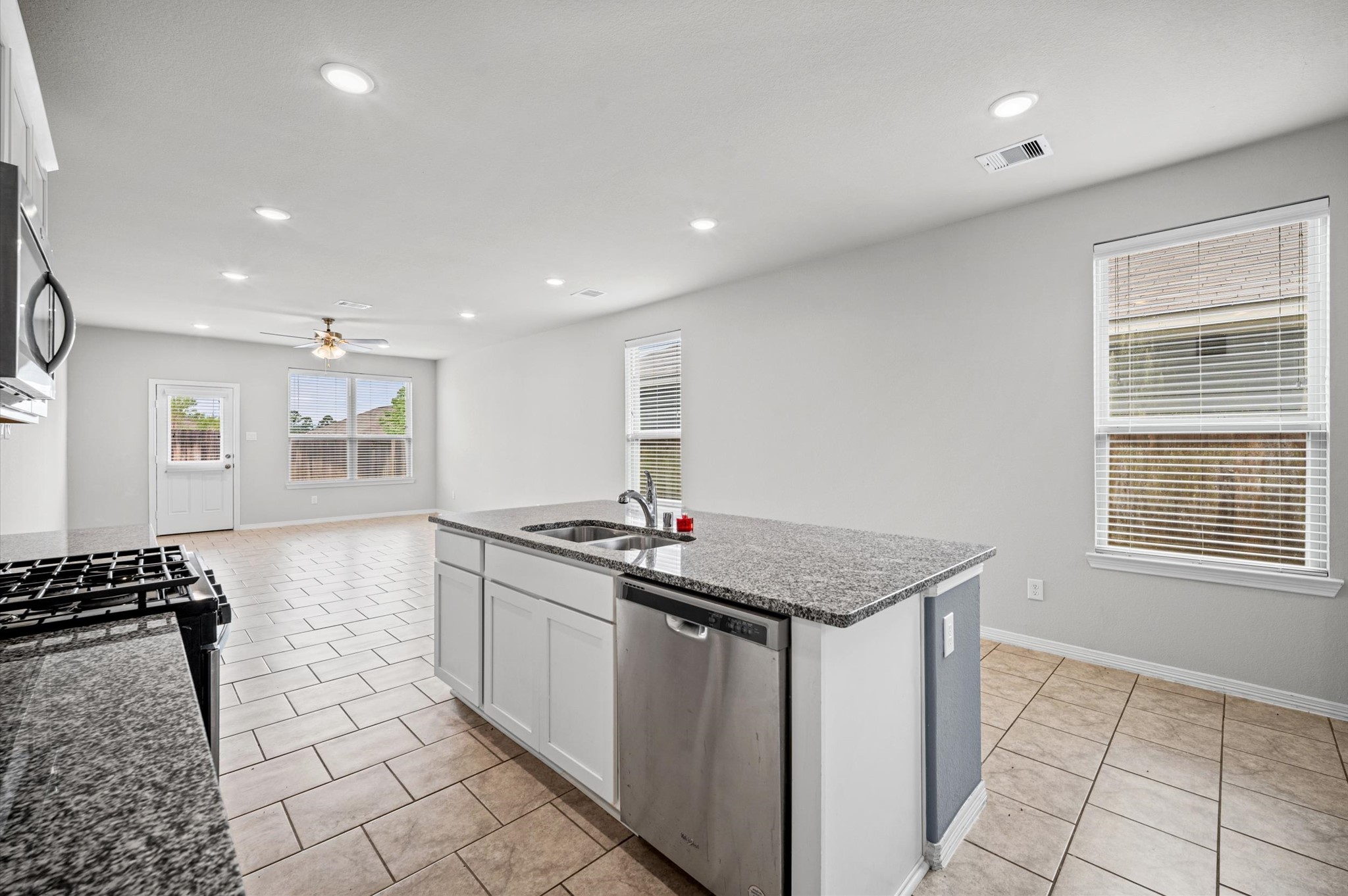 25727 Boxwood Hedge Ln Property Photo 6