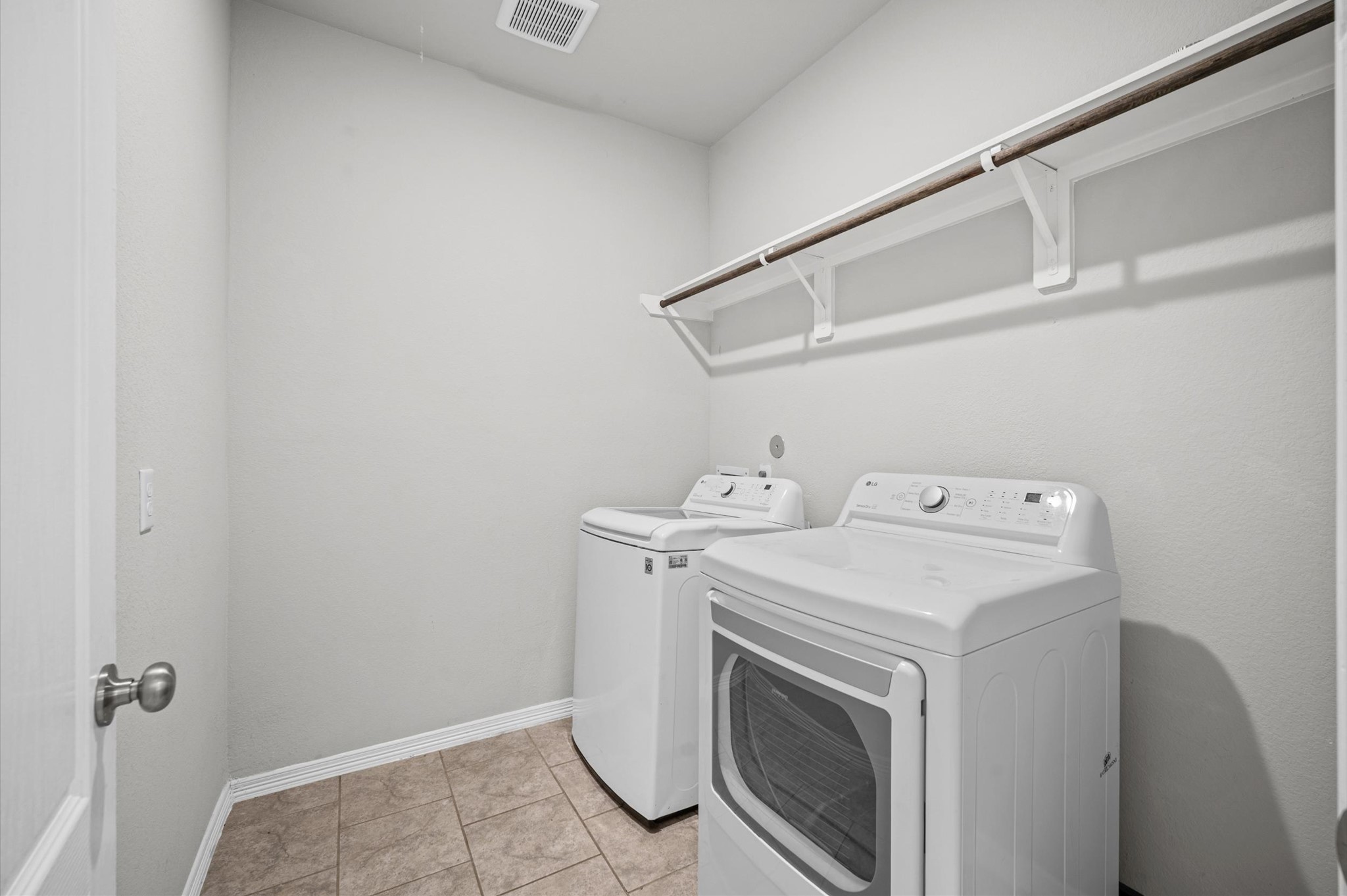 25727 Boxwood Hedge Ln Property Photo 8