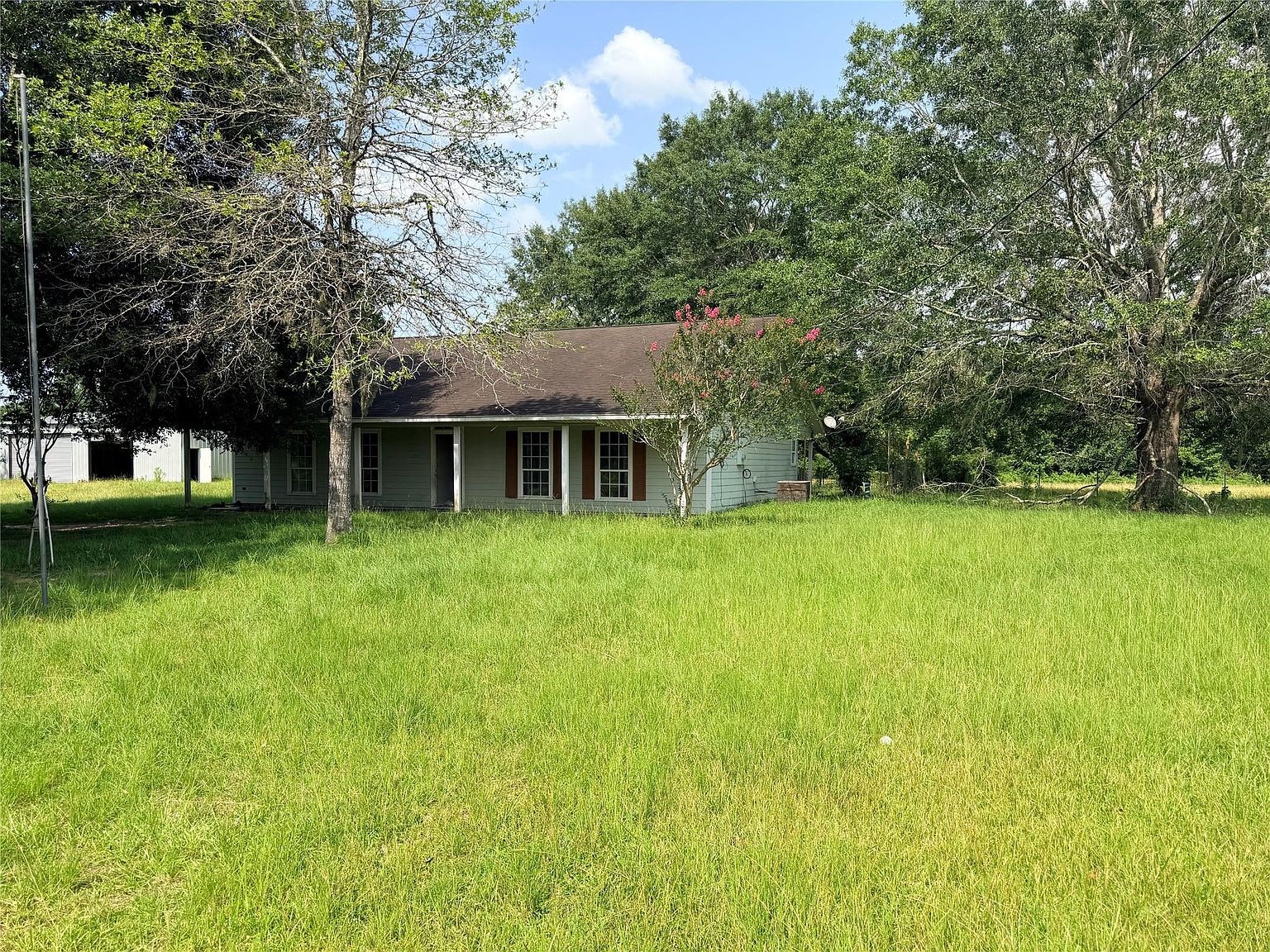 1210 County Road 2099 Property Photo 1