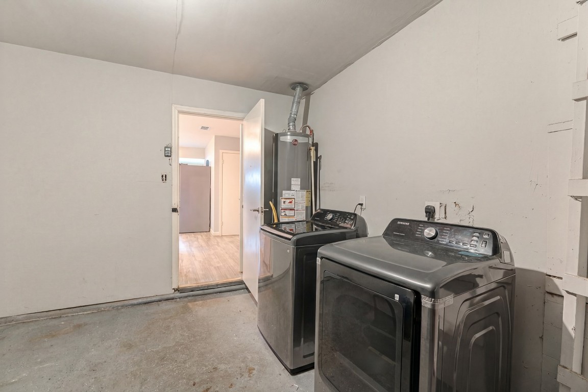 5637 Wood Creek Way Property Photo 20