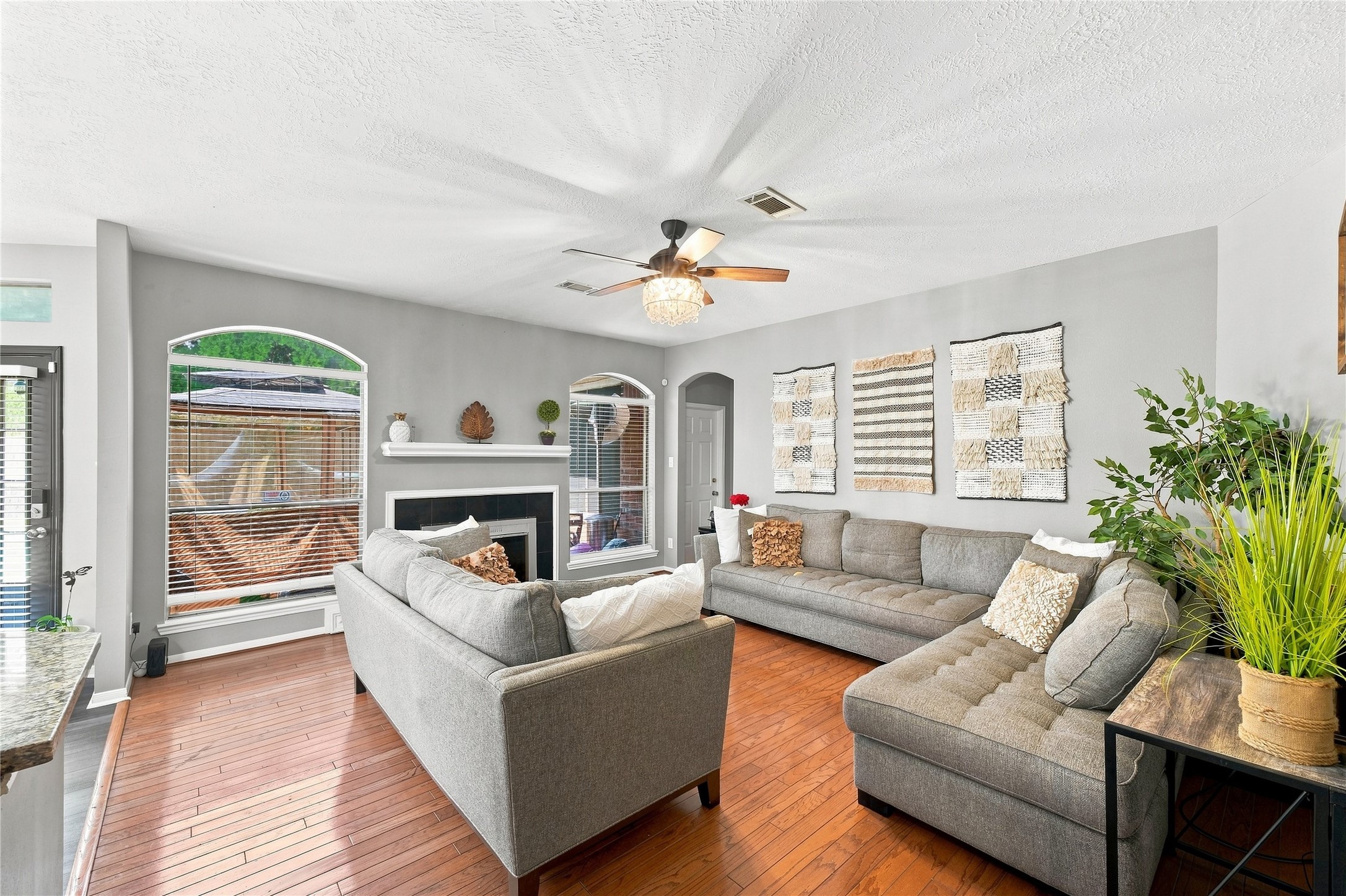 10827 Oak Acres Drive Property Photo 11
