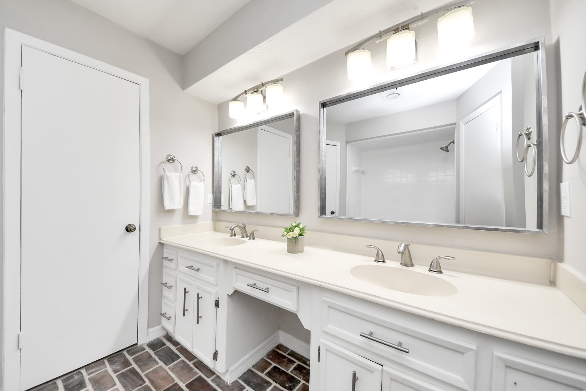 8114 Misty Ridge Lane Property Photo 19