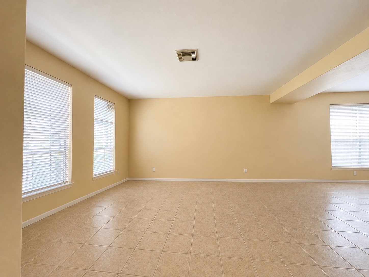 17807 Valley Palms Drive Property Photo 6