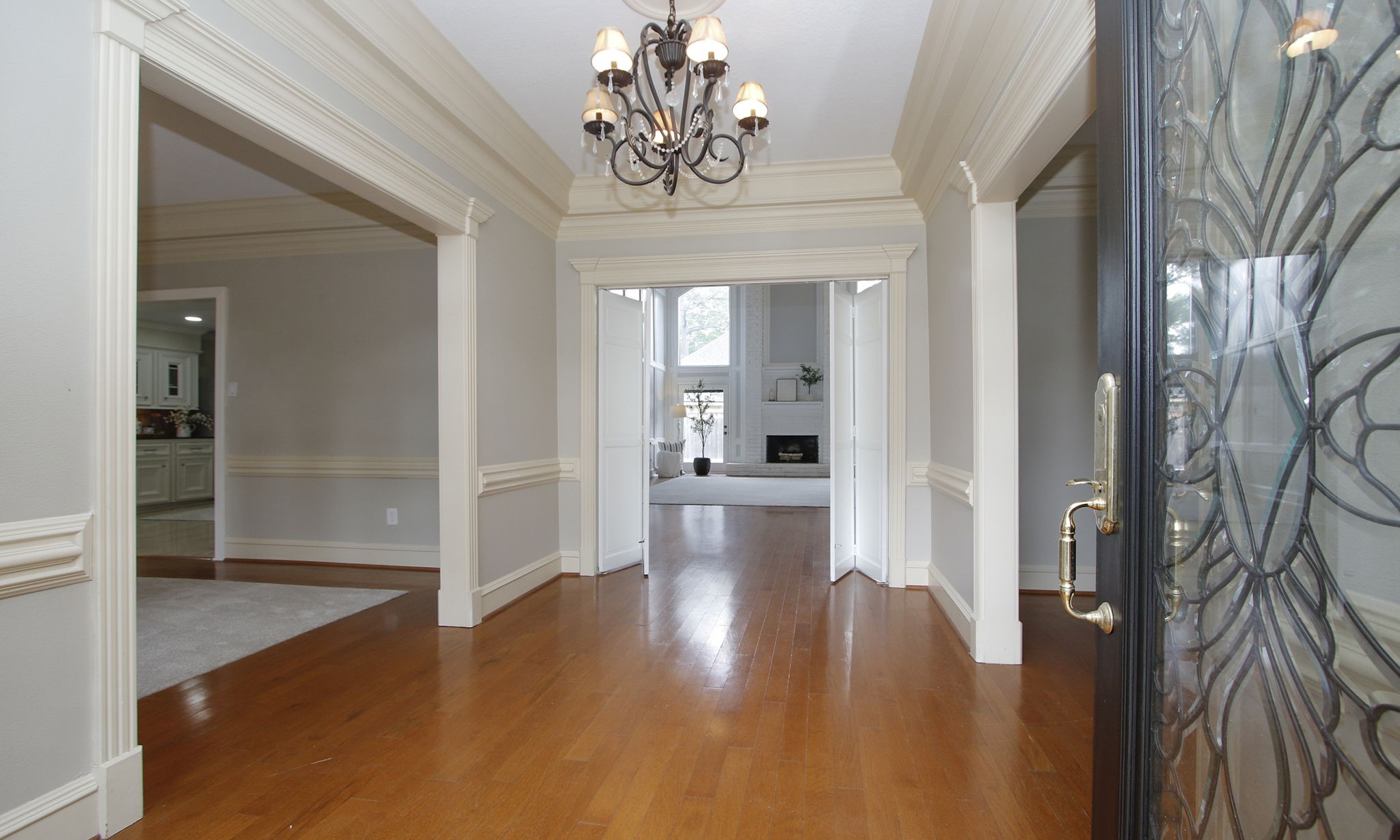 16114 Kempton Park Drive Property Photo 5