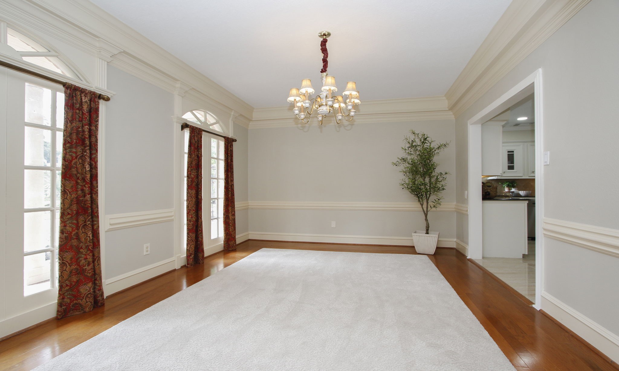 16114 Kempton Park Drive Property Photo 15
