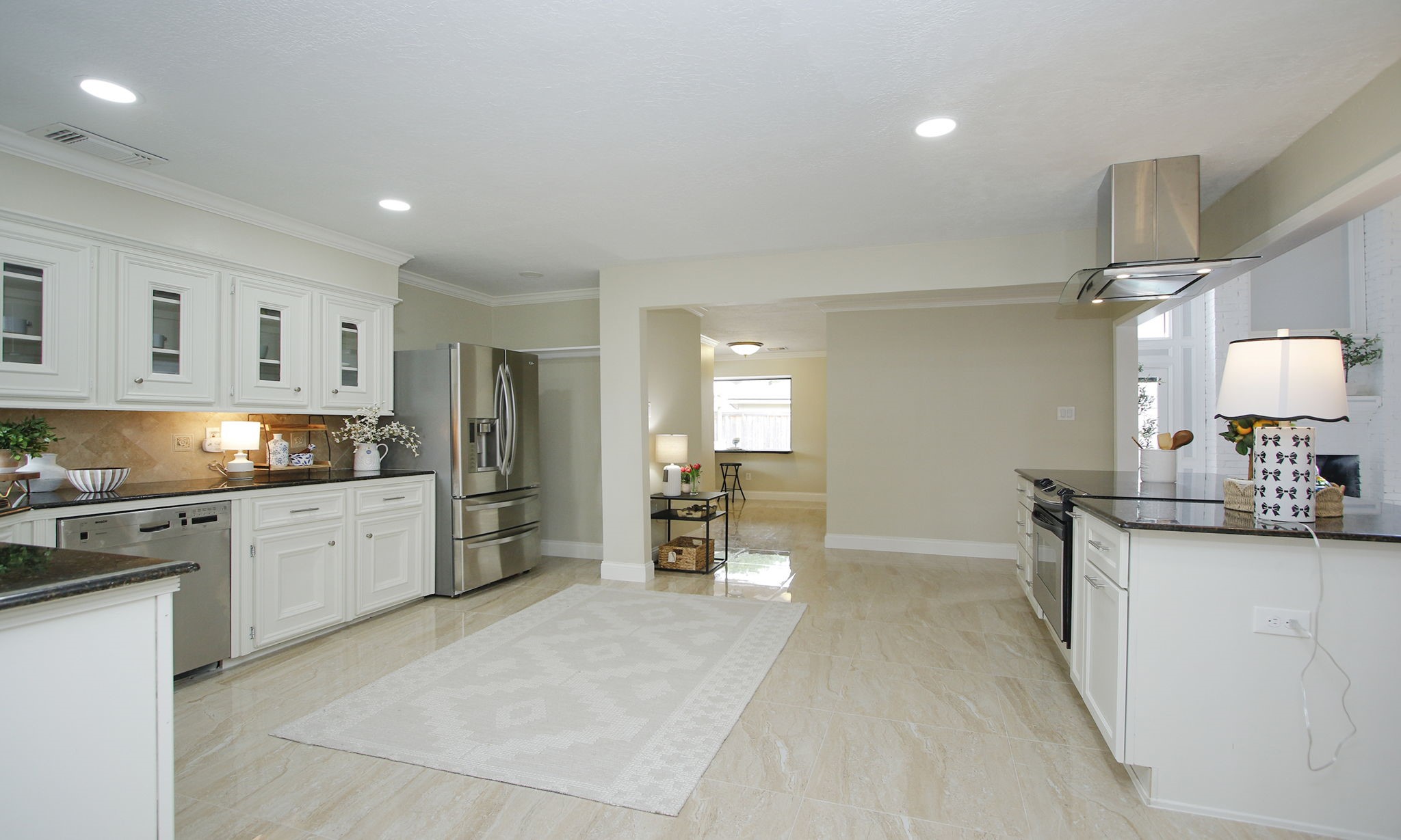 16114 Kempton Park Drive Property Photo 18