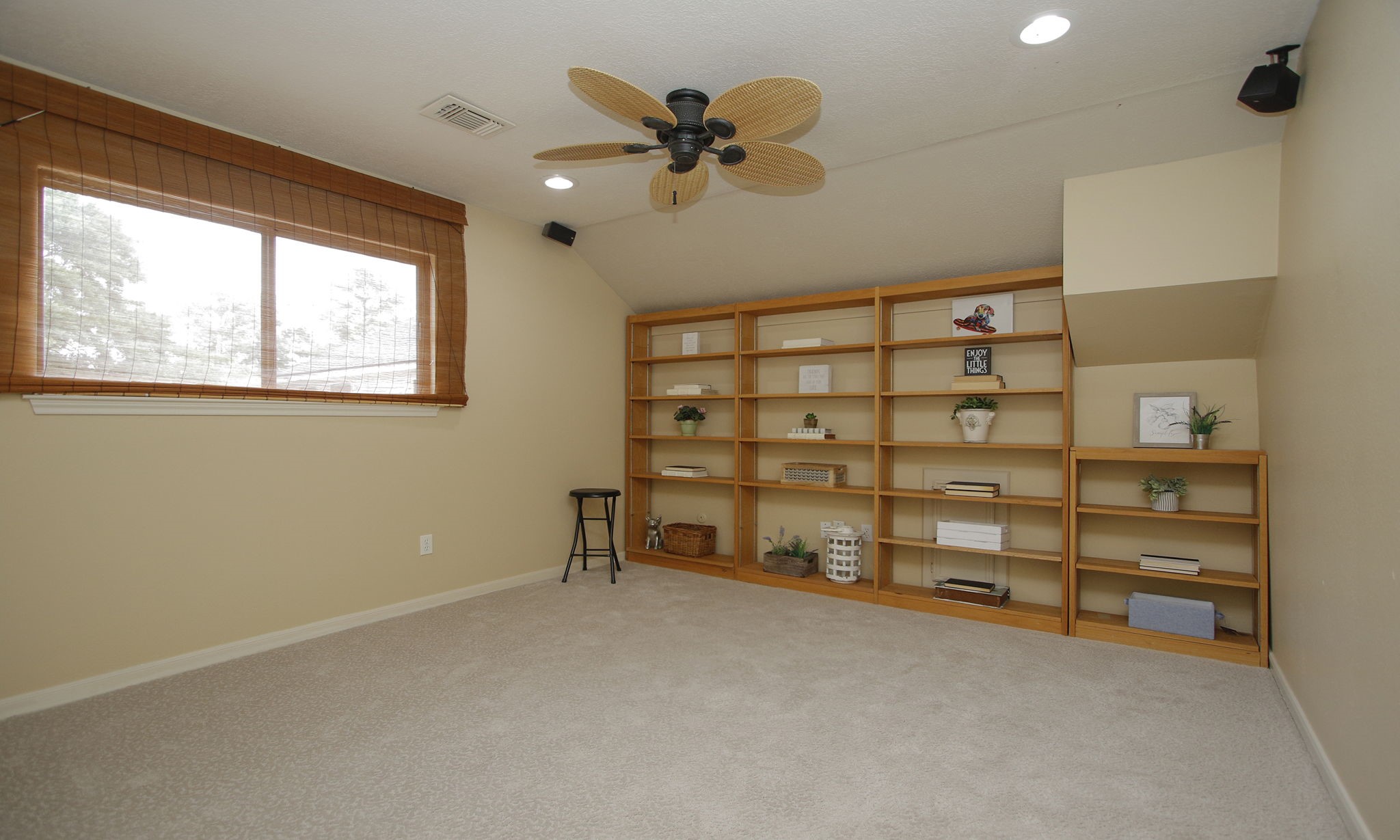 16114 Kempton Park Drive Property Photo 29