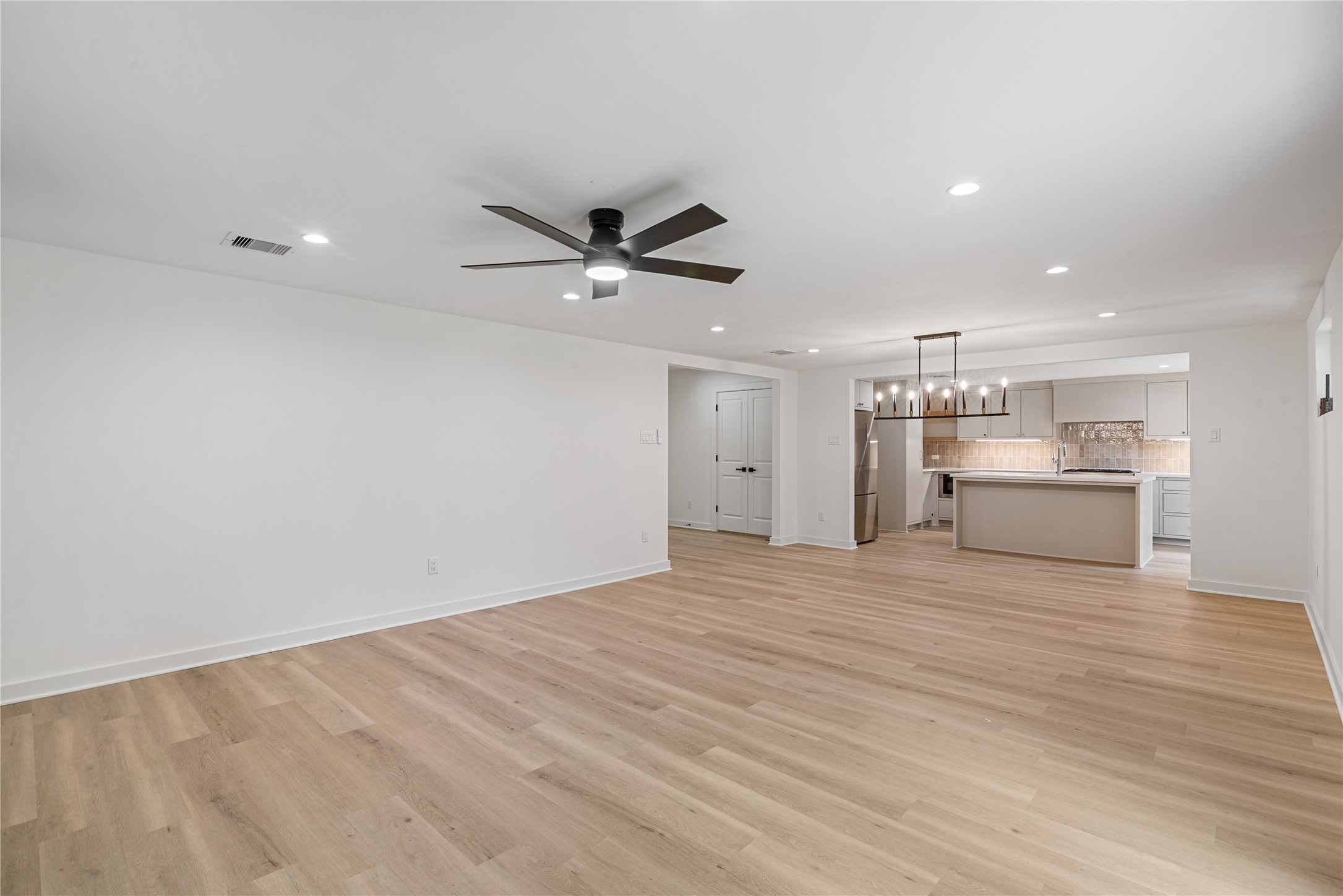 703 Newton Drive Property Photo 13