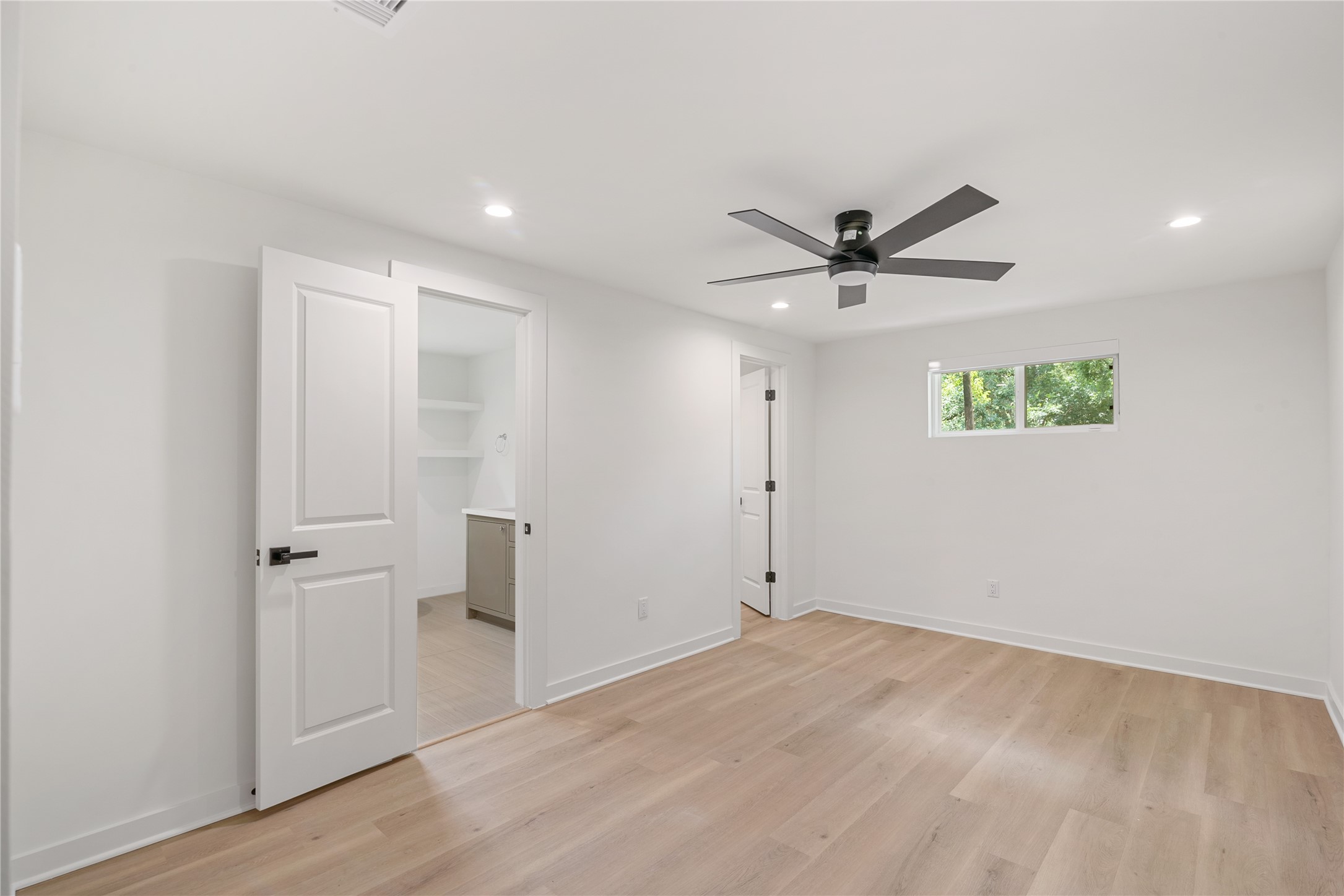 703 Newton Drive Property Photo 18