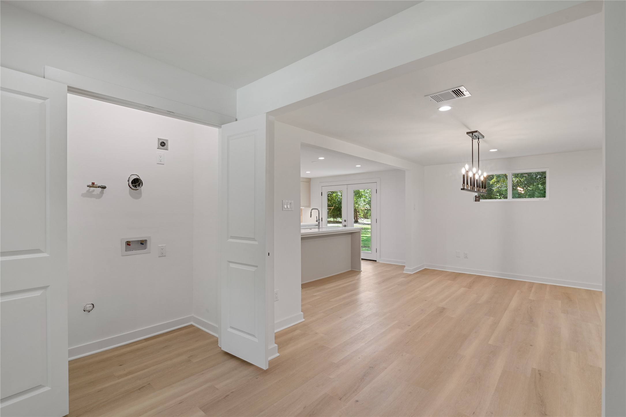 703 Newton Drive Property Photo 24