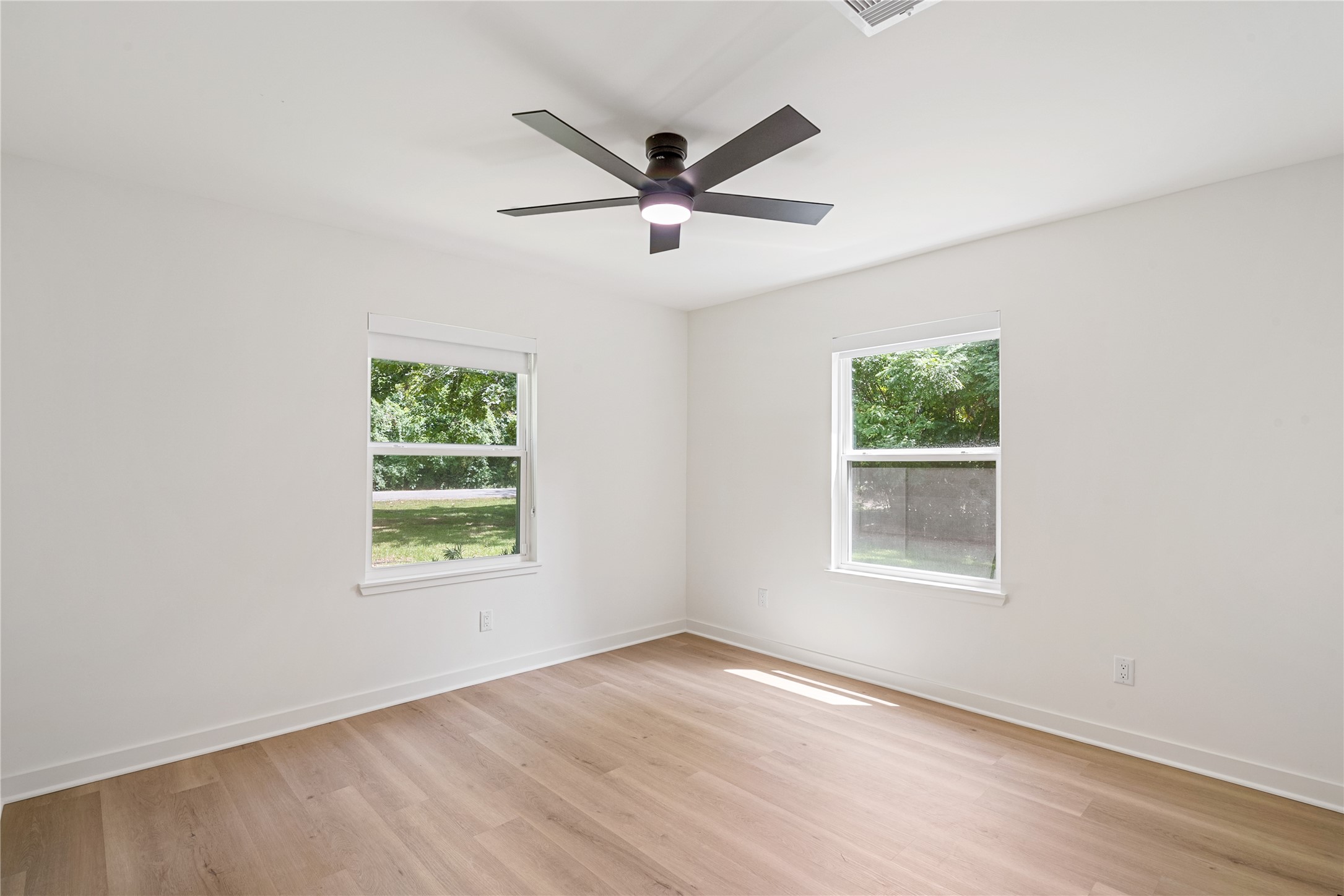 703 Newton Drive Property Photo 29