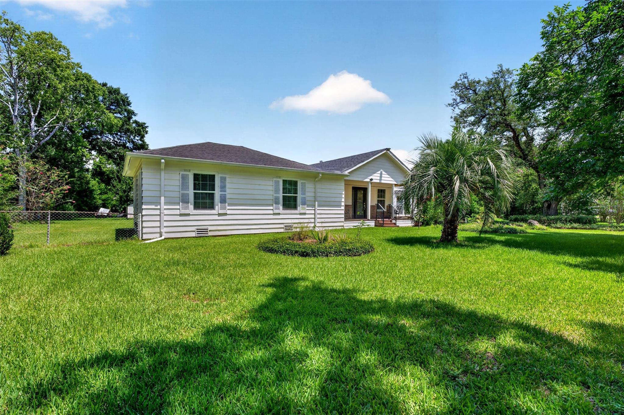 7351 Brace Street, Houston Tx 77061 Property Photo 2
