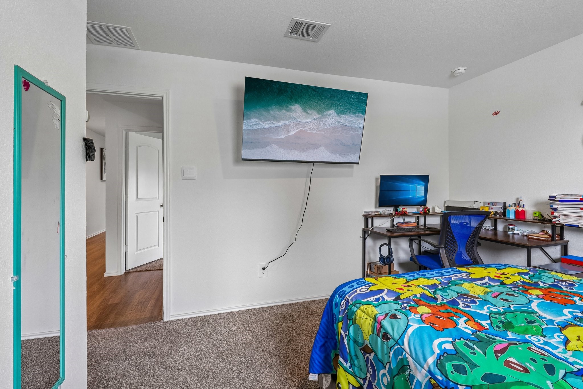 21319 Mountain Ash Drive Property Photo 13