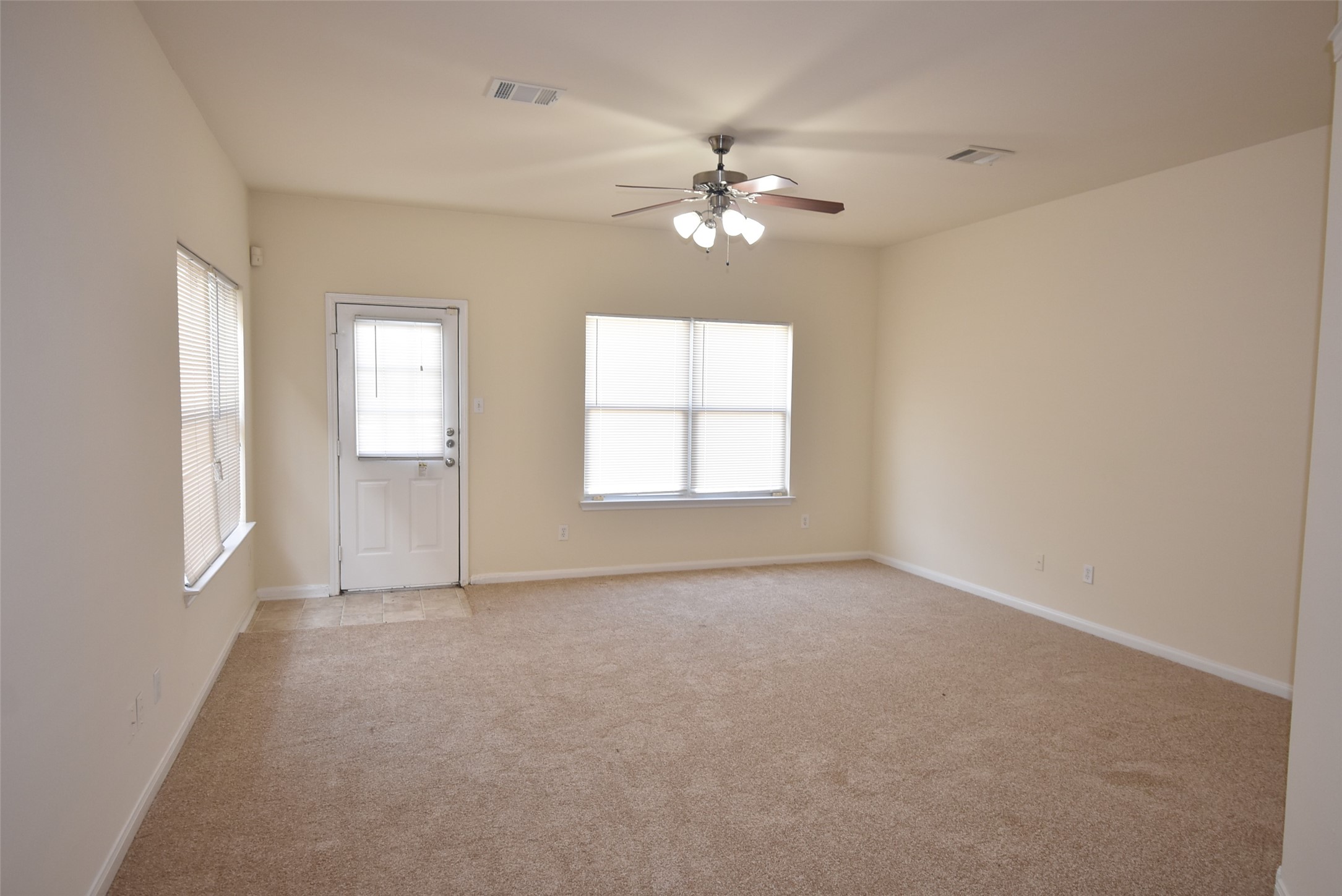 10069 Sharpton Drive Property Photo 6