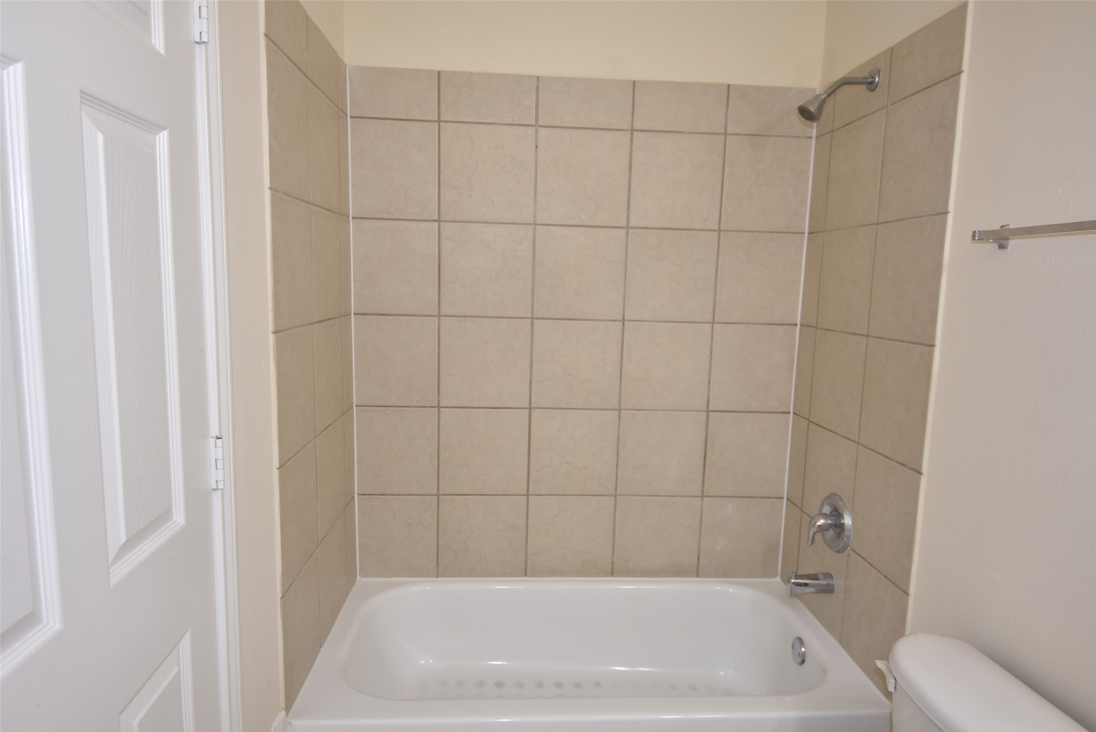 10069 Sharpton Drive Property Photo 14