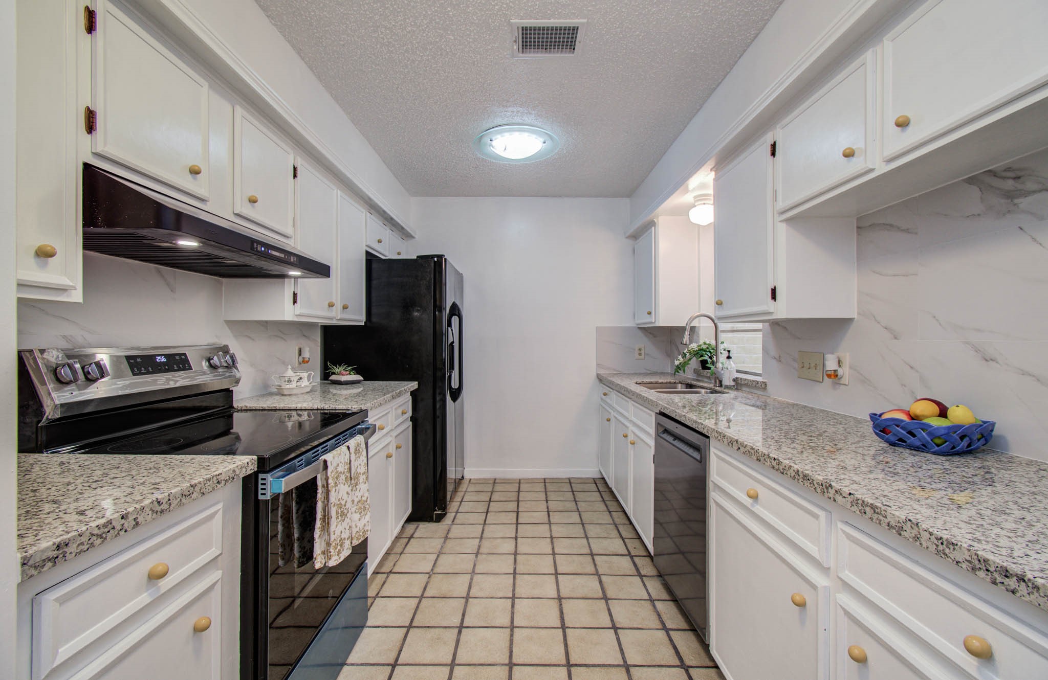 13147 Hollowcreek Park Drive Property Photo 12