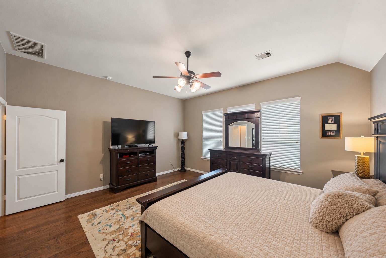 8126 Threadtail Street Property Photo 12