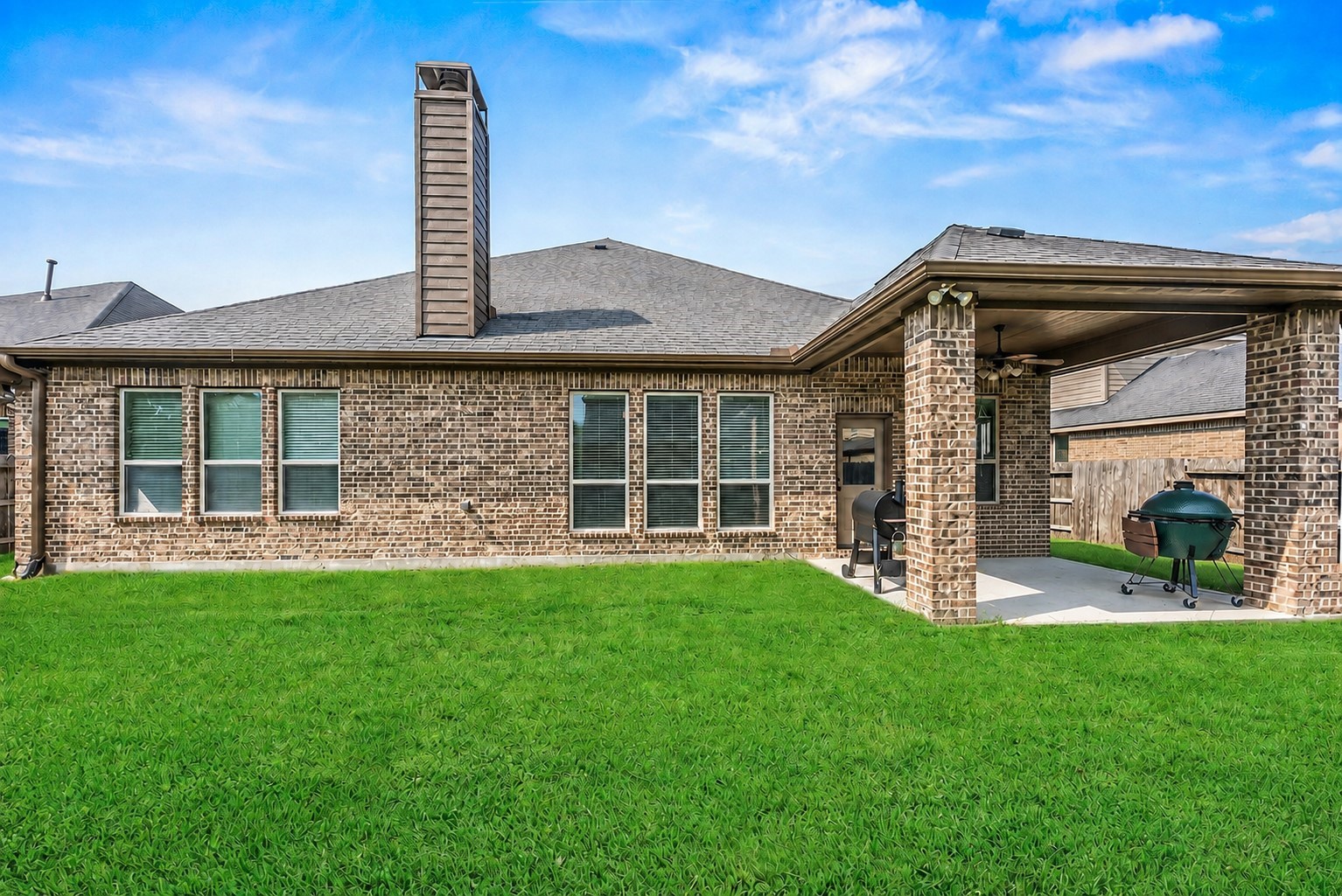 8126 Threadtail Street Property Photo 21