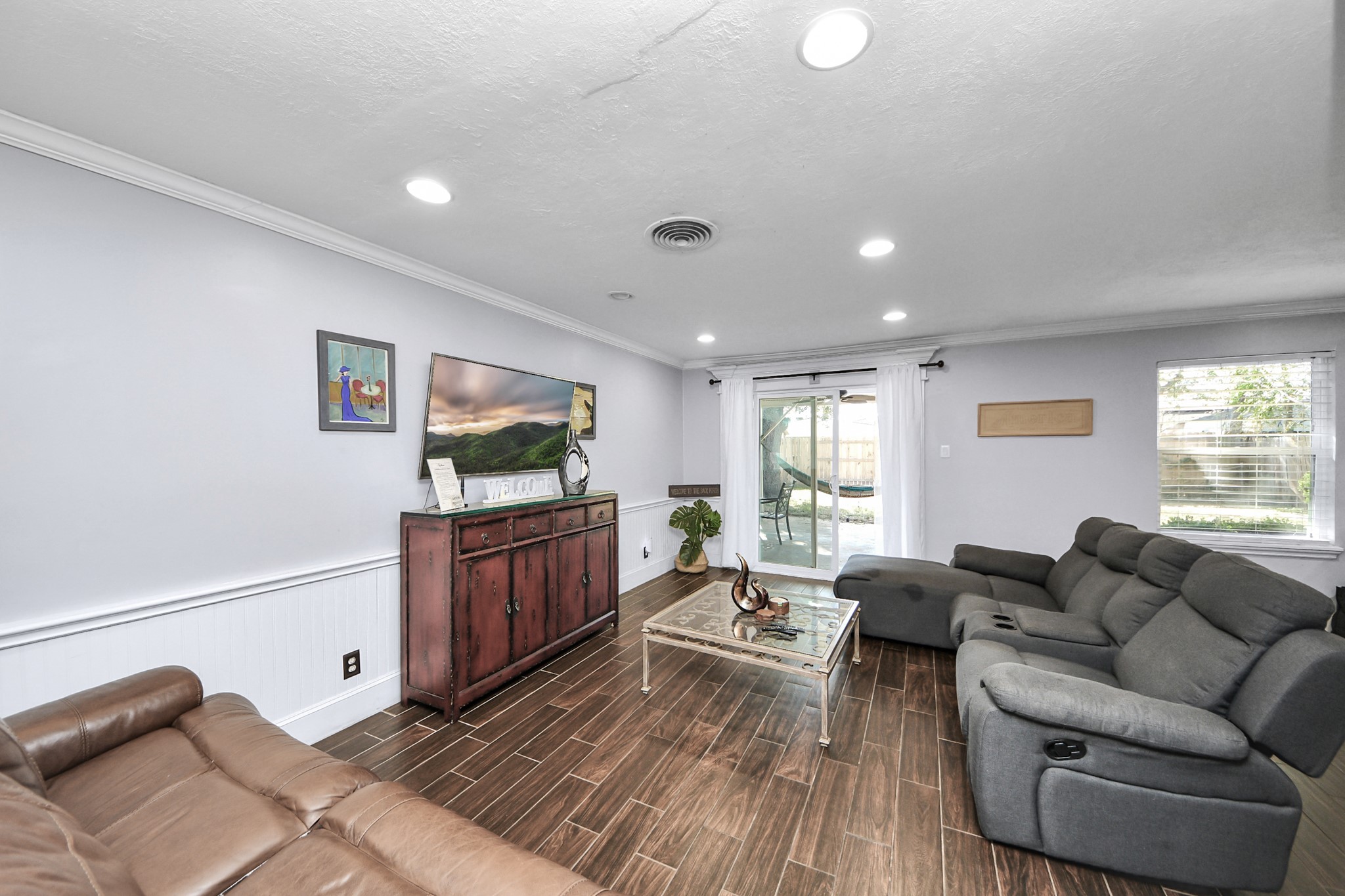 8607 Shadow Crest Street Property Photo 23