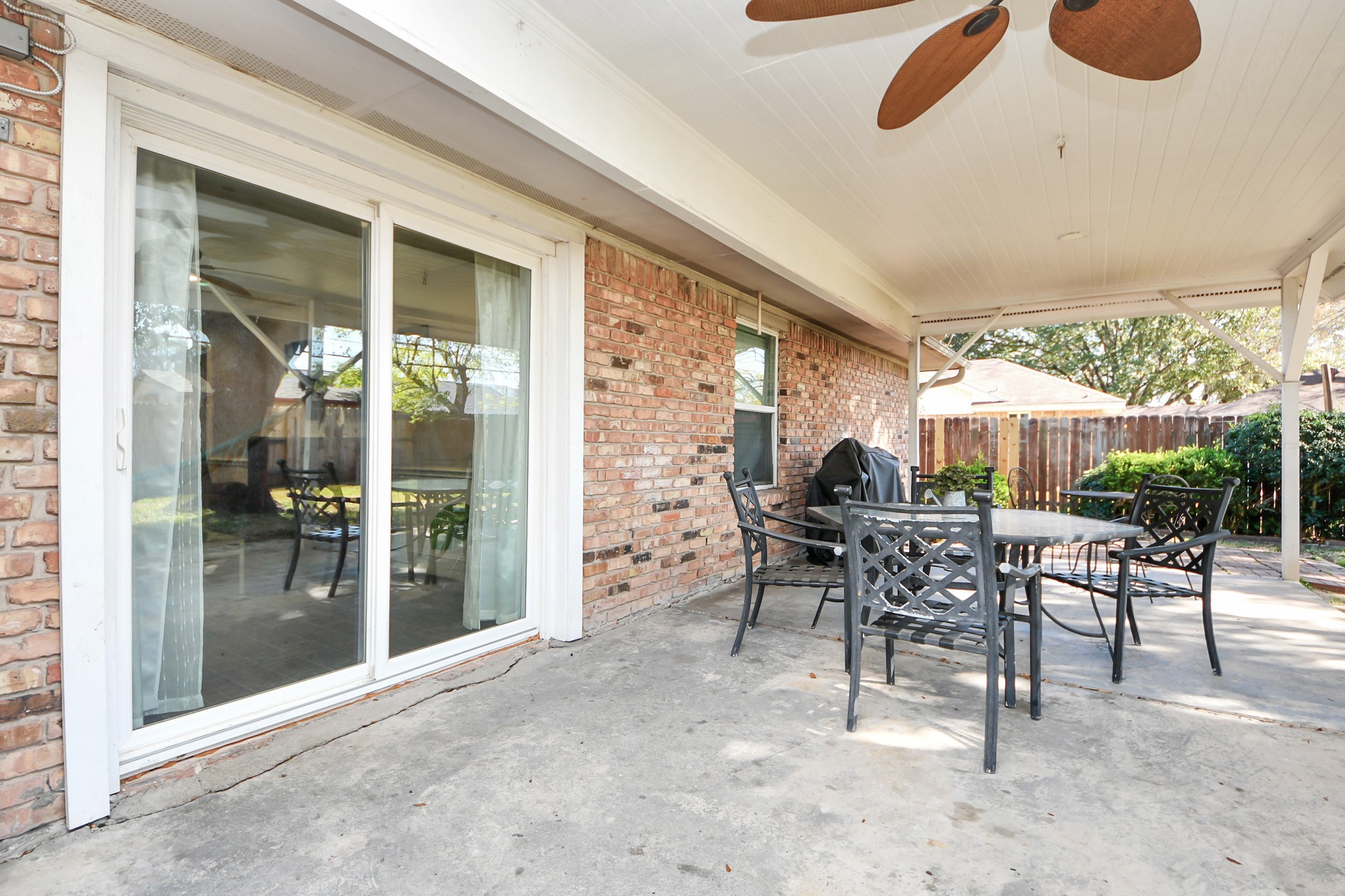 8607 Shadow Crest Street Property Photo 33