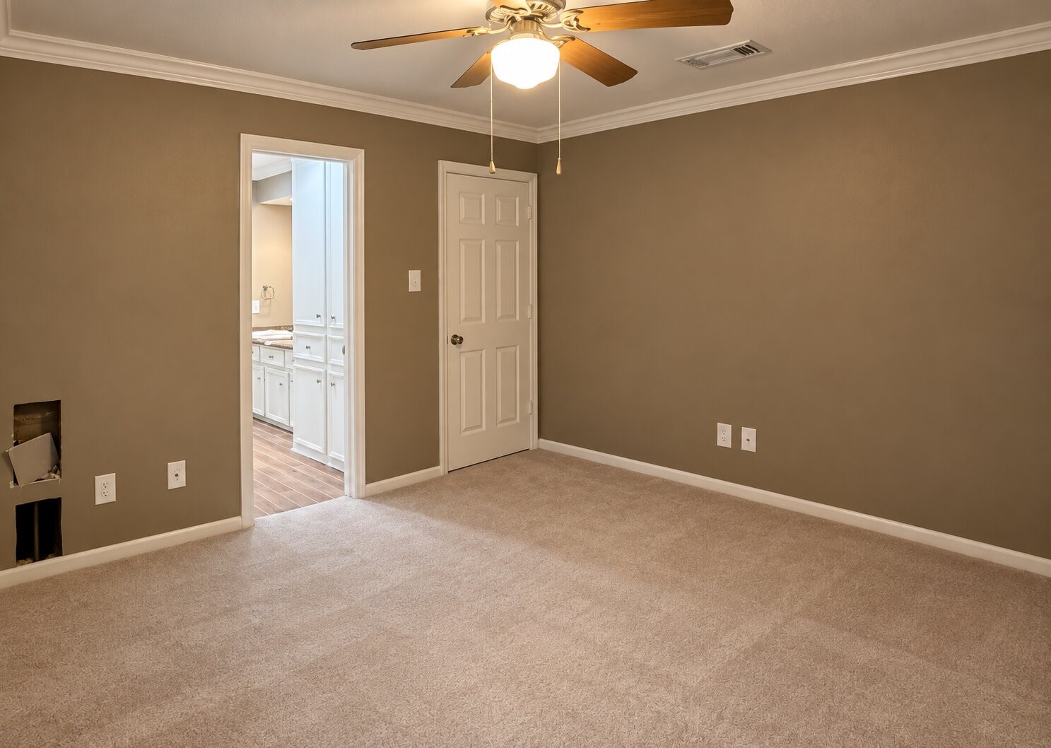 15026 River Park Drive Property Photo 15