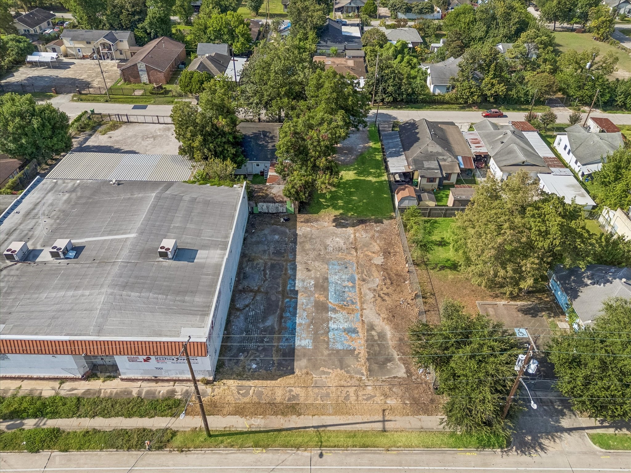 7003 Lyons Avenue Property Photo 1